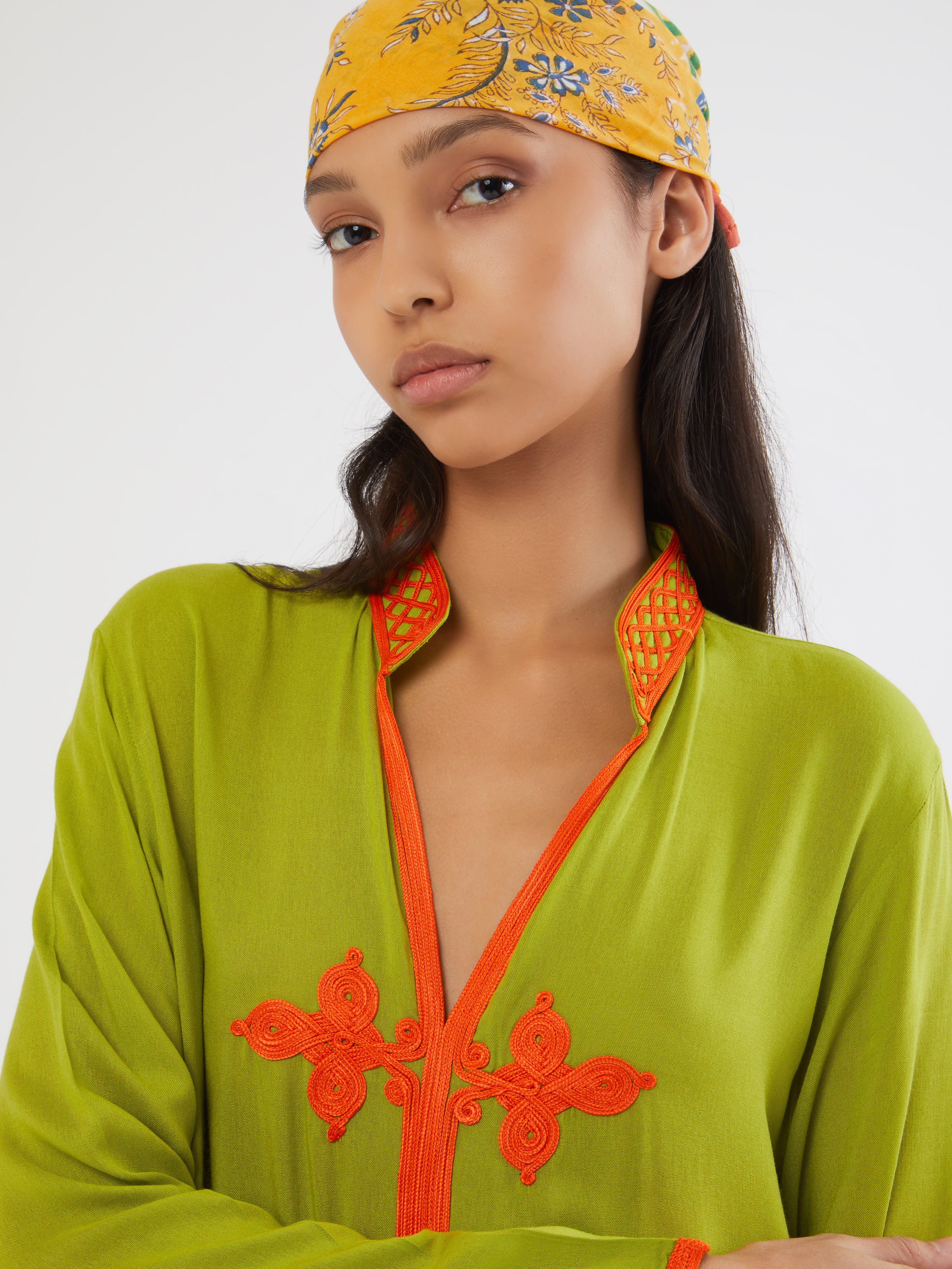 Ethical fashion, craftsmanship, sustainable fashion, traditional fashion, ethnic fashion, moda etica, moda sostenibile, tecniche artigianali, moda tradizionale, moda etnica, fatto a mano, handmade, kaftano, kaftan, beachwear, moda di spiaggia, summer wear, bohemian style, boho styile, stile bohemio, stile boho, resort wear, morocco, moda marochina, moroccan fashion, moroccan style, hand embroidery, ricamato a mano, ricamo, ricamo marocchino, moroccan embroidery, colorful kaftan, cotton kaftan, beach style.