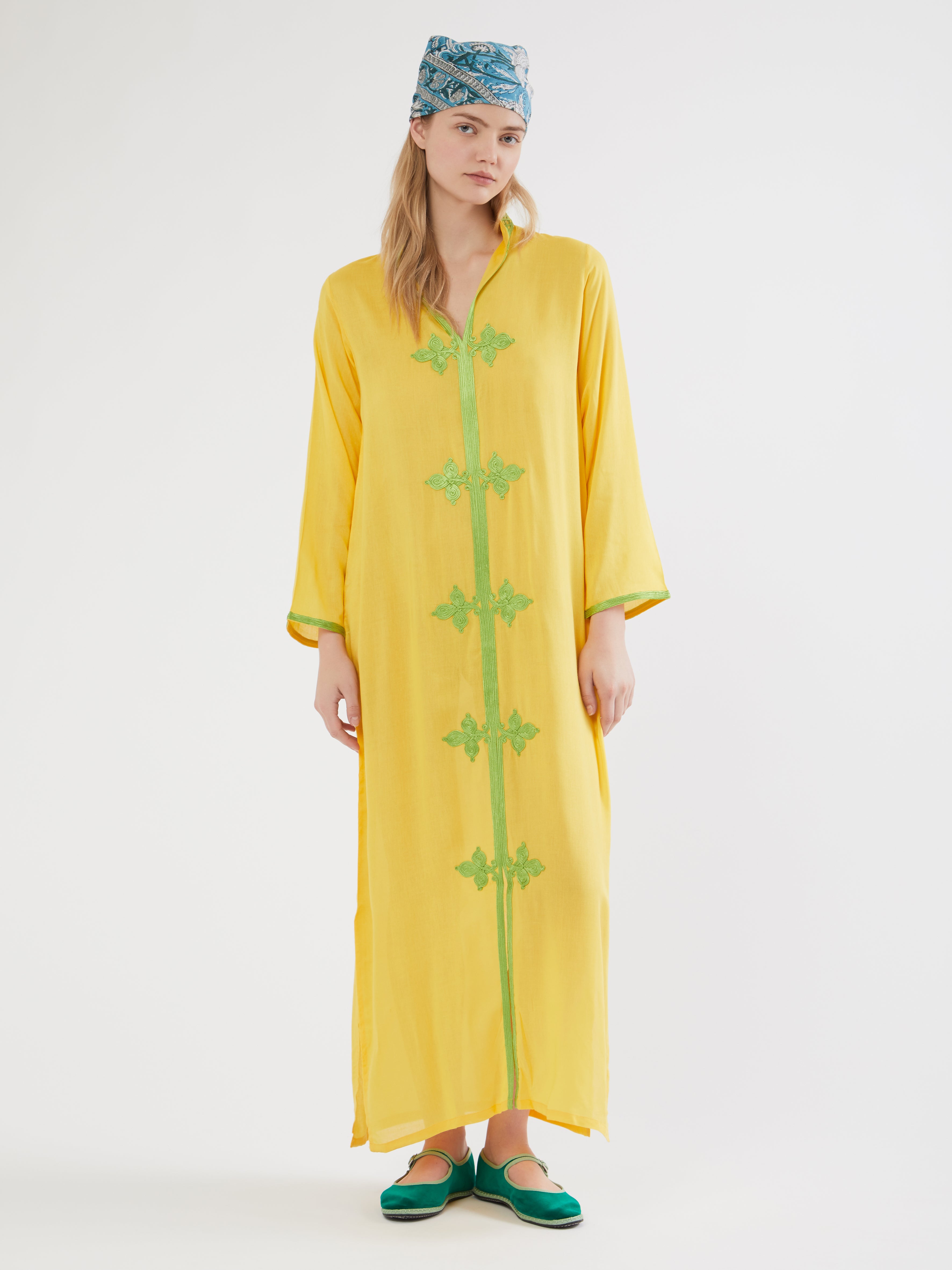 Ethical fashion, craftsmanship, sustainable fashion, traditional fashion, ethnic fashion, moda etica, moda sostenibile, tecniche artigianali, moda tradizionale, moda etnica, fatto a mano, handmade, kaftano, kaftan, beachwear, moda di spiaggia, summer wear, bohemian style, boho styile, stile bohemio, stile boho, resort wear, morocco, moda marochina, moroccan fashion, moroccan style, hand embroidery, ricamato a mano, ricamo, ricamo marocchino, moroccan embroidery, colorful kaftan, cotton kaftan, beach style.
