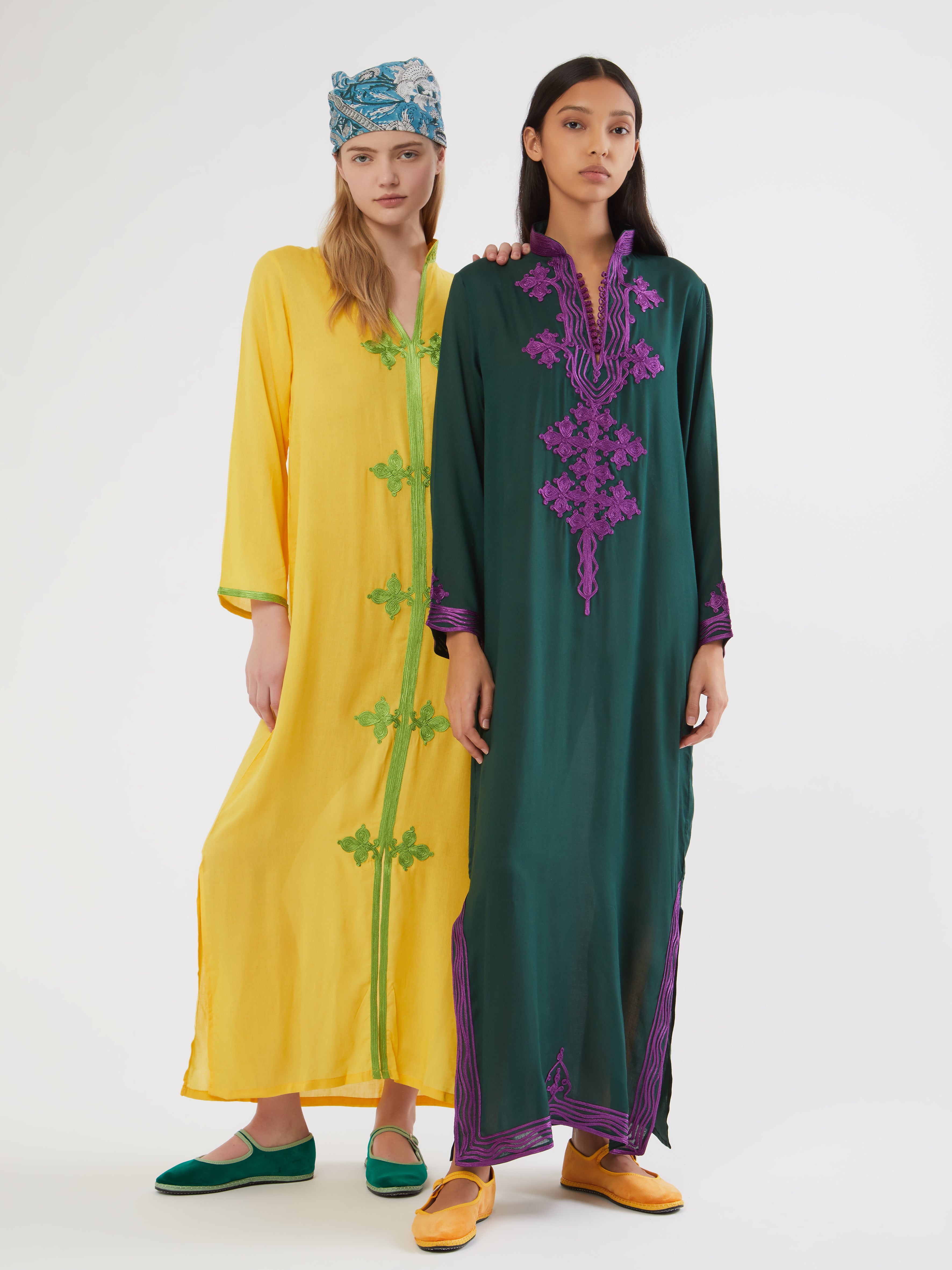 Ethical fashion, craftsmanship, sustainable fashion, traditional fashion, ethnic fashion, moda etica, moda sostenibile, tecniche artigianali, moda tradizionale, moda etnica, fatto a mano, handmade, kaftano, kaftan, beachwear, moda di spiaggia, summer wear, bohemian style, boho styile, stile bohemio, stile boho, resort wear, morocco, moda marochina, moroccan fashion, moroccan style, hand embroidery, ricamato a mano, ricamo, ricamo marocchino, moroccan embroidery, colorful kaftan, cotton kaftan, beach style.