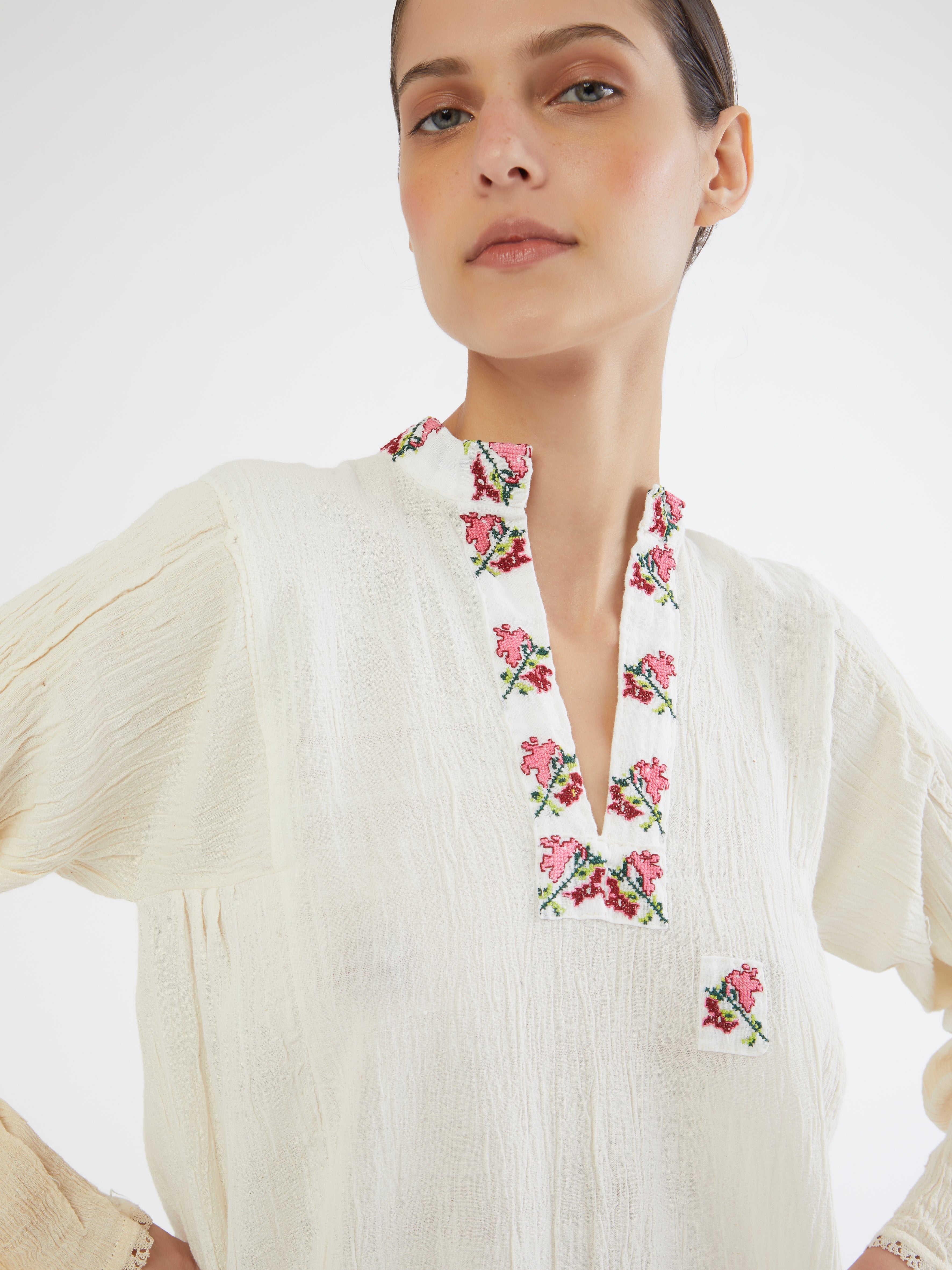 MADE IN TURKEY, HANDMADE, BOHO FASHION, SUMMER TUNIC, VINTAGE TUNIC, VINTAGE EMBROIDERY, VINTAGE FAHION, SUMMER FASHION, COPRICOSTUME, RESORT COLLECTION, MARMARIS, ECE & ARTFUL, ARTFUL ANTIK, BOZBURUN