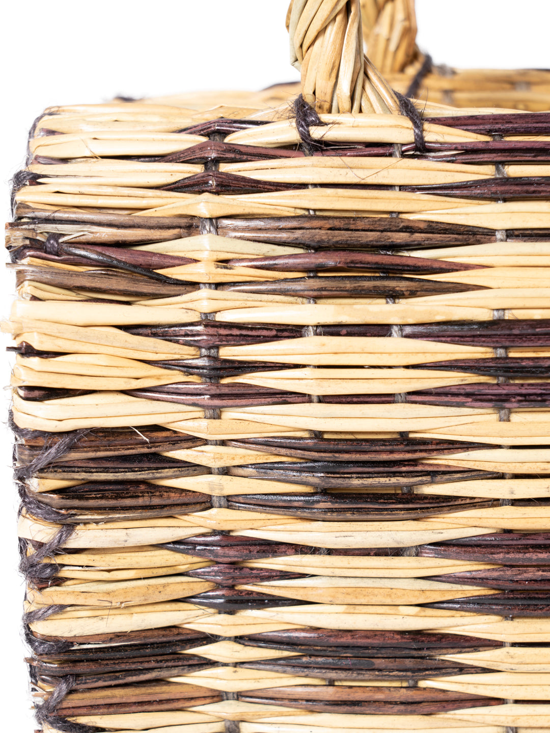 STRAW BASKET, STRAW REED BASKET, BEACH BAG, SUMMER BASKET, HANDMADE, ADE IN PORTUGAL, PORTUGUESE BASKET, HANDCRAFTED, CESTO DI PAGLIA, CESTA DA SPIAGGIA, BORSA DA SPIAGGIA, CESTO PORTOGHESE, FATTO A MANO, CESTA TRADIZIONALE, MODA TRADIZIONALE, MODA ETICA,