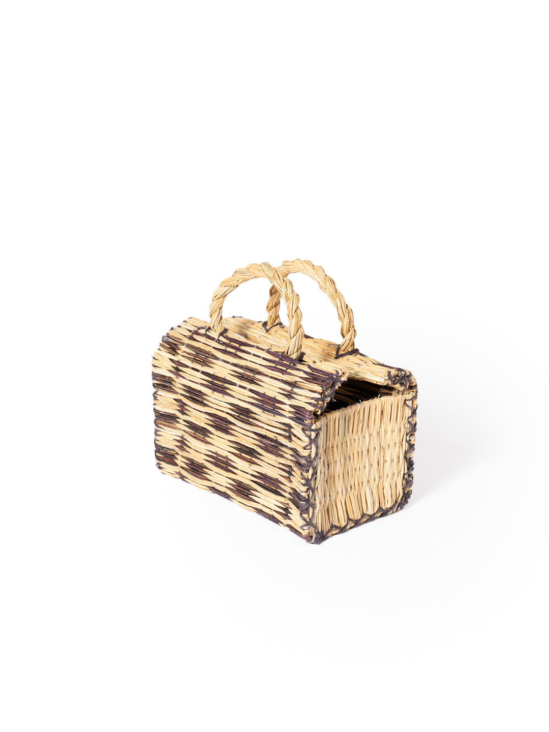STRAW BASKET, STRAW REED BASKET, BEACH BAG, SUMMER BASKET, HANDMADE, ADE IN PORTUGAL, PORTUGUESE BASKET, HANDCRAFTED, CESTO DI PAGLIA, CESTA DA SPIAGGIA, BORSA DA SPIAGGIA, CESTO PORTOGHESE, FATTO A MANO, CESTA TRADIZIONALE, MODA TRADIZIONALE, MODA ETICA,