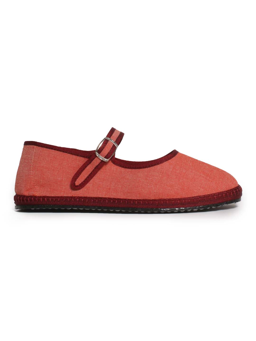 ETHICAL FASHION, CRAFTSMANSHIP, SUSTAINABLE FASHION, TRADITIONAL FASHION, ETHNIC FASHION, BOHEMIAN FASHION, TRADITONAL ACCESSORIES, HANDMADE SHOES, HANDMADE ACCESSORIES, scarpe di velluto, velluto, fatto a mano in italia, MODA ETICA,  MODA SOSTENIBILE, MODA TRADIZIONALE, MODA ETNICA, VESTITI BOHEMIAN, accessori tradizionali, scarpe fatto a mano, accessori fatti a mano, scarpe tradizionali, strap shoes, mary jane, strap friulane