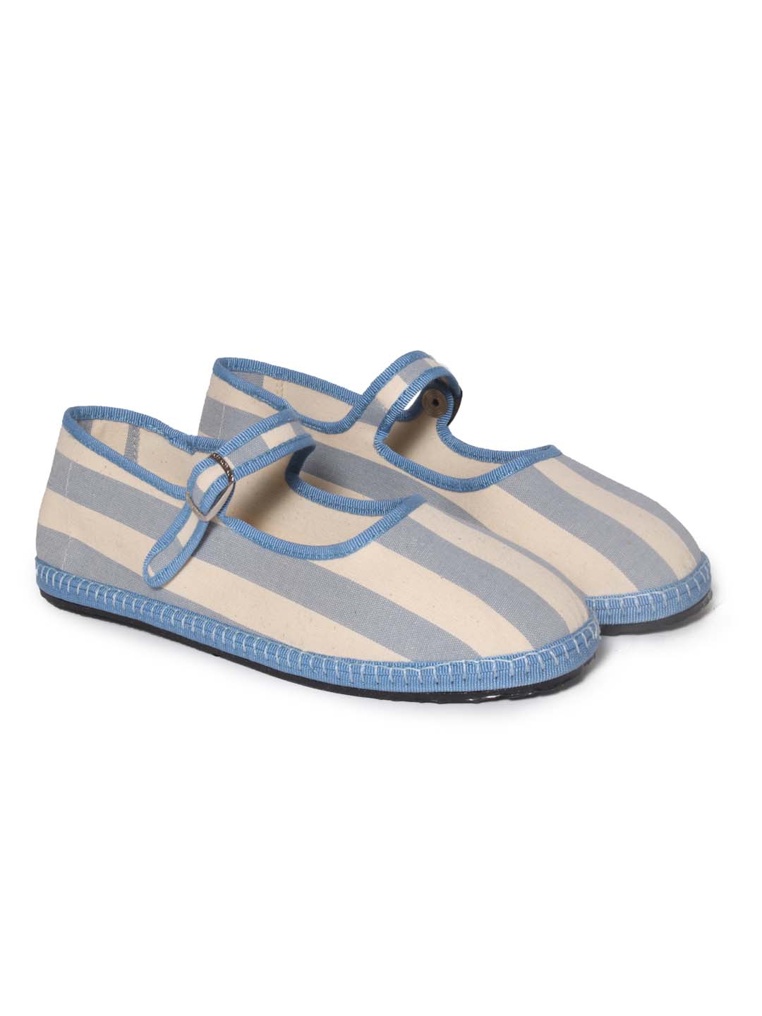 ETHICAL FASHION, CRAFTSMANSHIP, SUSTAINABLE FASHION, TRADITIONAL FASHION, ETHNIC FASHION, BOHEMIAN FASHION, TRADITONAL ACCESSORIES, HANDMADE SHOES, HANDMADE ACCESSORIES, scarpe di velluto, velluto, fatto a mano in italia, MODA ETICA,  MODA SOSTENIBILE, MODA TRADIZIONALE, MODA ETNICA, VESTITI BOHEMIAN, accessori tradizionali, scarpe fatto a mano, accessori fatti a mano, scarpe tradizionali, strap shoes, mary jane, strap friulane