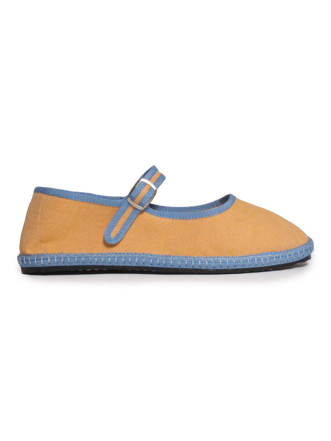 ETHICAL FASHION, CRAFTSMANSHIP, SUSTAINABLE FASHION, TRADITIONAL FASHION, ETHNIC FASHION, BOHEMIAN FASHION, TRADITONAL ACCESSORIES, HANDMADE SHOES, HANDMADE ACCESSORIES, scarpe di velluto, velluto, fatto a mano in italia, MODA ETICA,  MODA SOSTENIBILE, MODA TRADIZIONALE, MODA ETNICA, VESTITI BOHEMIAN, accessori tradizionali, scarpe fatto a mano, accessori fatti a mano, scarpe tradizionali, strap shoes, mary jane, strap friulane