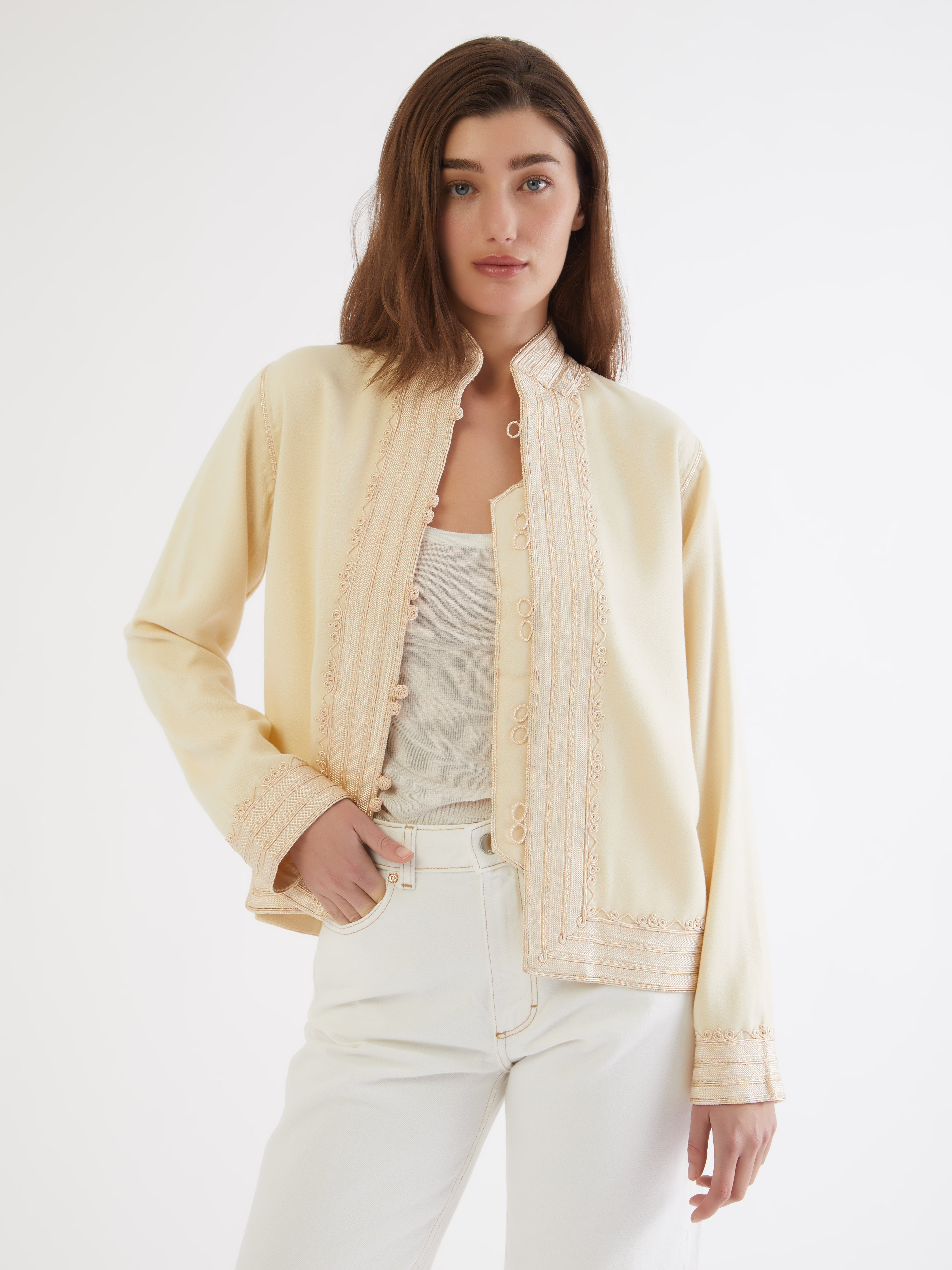 Embroidered in silk threads, Ethical fashion, craftsmanship, sustainable fashion, traditional fashion, ethnic fashion, moda etica, moda sostenibile, tecniche artigianali, moda tradizionale, moda etnica, fatto a mano, handmade, bohemian jacket, boho jacket, midseason jacket, giacca di mezza stagione, ricamo a mano, hand embroidery, silk embroidery, ricamo seta, moroccan jacket, giacca marocchina, collo coreana, giacca di velluto, velvet jacket, giacca di cashmere, cashmere jacket