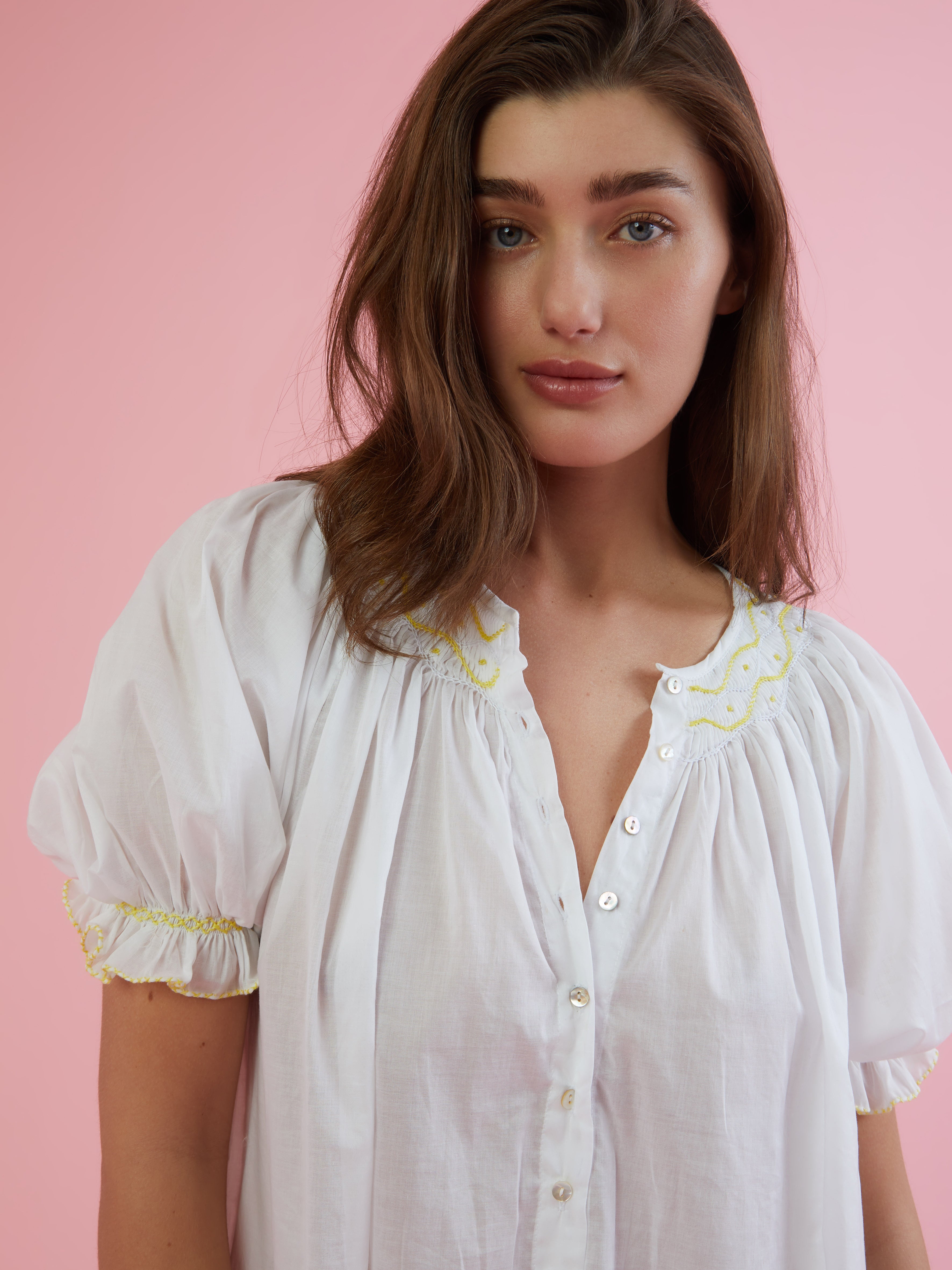 ETHICAL FASHION, CRAFTSMANSHIP, SUSTAINABLE FASHION, TRADITIONAL FASHION, ETHNIC FASHION, BOHEMIAN FASHION, MODA ETICA, MODA SOSTENIBILE, TECNICHE ARTIGIANALI, MODA TRADIZIONALE, MODA ETNICA, MADE IN MADAGASCAR, HANDMADE IN MADAGASCAR, COTTON NIGHTDRESS, COTTON NIGHTGOWN, CAMICIA DA NOTTE IN COTONE, PIGIAMA DI COTONE, COTTON PAJAMA, NIGHTWEAR, SLEEPWEAR, FASHION PAJAMA, PUNTO SMOCK, SMOKED, SMOCKED, HAND EMBROIDERED, RICAMATO A MANO, MUM AND DAUGHTER, MINE ME COLLECTION, MATCHIN WITH MUM, 