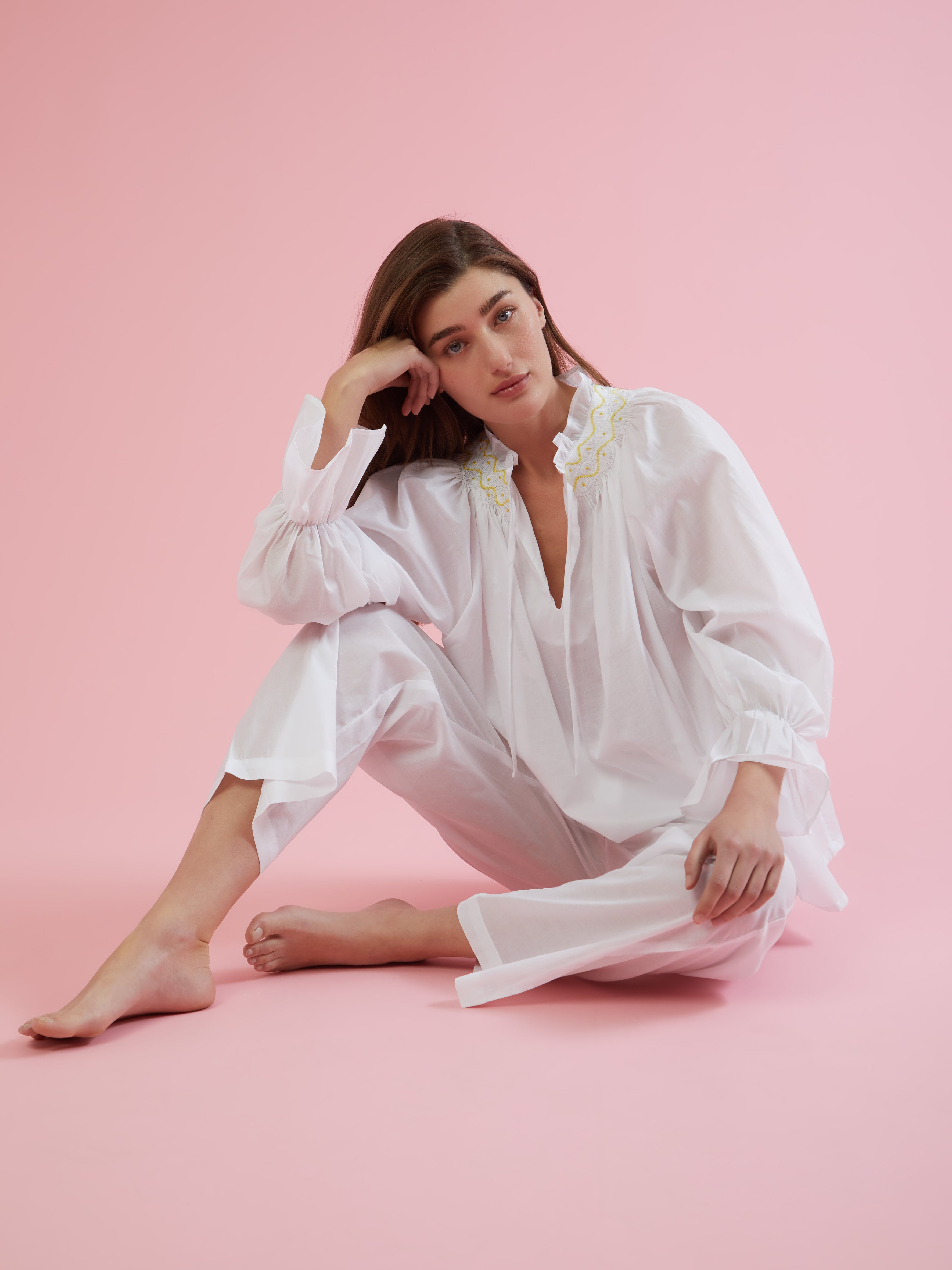 ETHICAL FASHION, CRAFTSMANSHIP, SUSTAINABLE FASHION, TRADITIONAL FASHION, ETHNIC FASHION, BOHEMIAN FASHION, MODA ETICA, MODA SOSTENIBILE, TECNICHE ARTIGIANALI, MODA TRADIZIONALE, MODA ETNICA, MADE IN MADAGASCAR, HANDMADE IN MADAGASCAR, COTTON NIGHTDRESS, COTTON NIGHTGOWN, CAMICIA DA NOTTE IN COTONE, PIGIAMA DI COTONE, COTTON PAJAMA, NIGHTWEAR, SLEEPWEAR, FASHION PAJAMA, PUNTO SMOCK, SMOKED, SMOCKED, HAND EMBROIDERED, RICAMATO A MANO, MUM AND DAUGHTER, MINE ME COLLECTION, MATCHIN WITH MUM, 