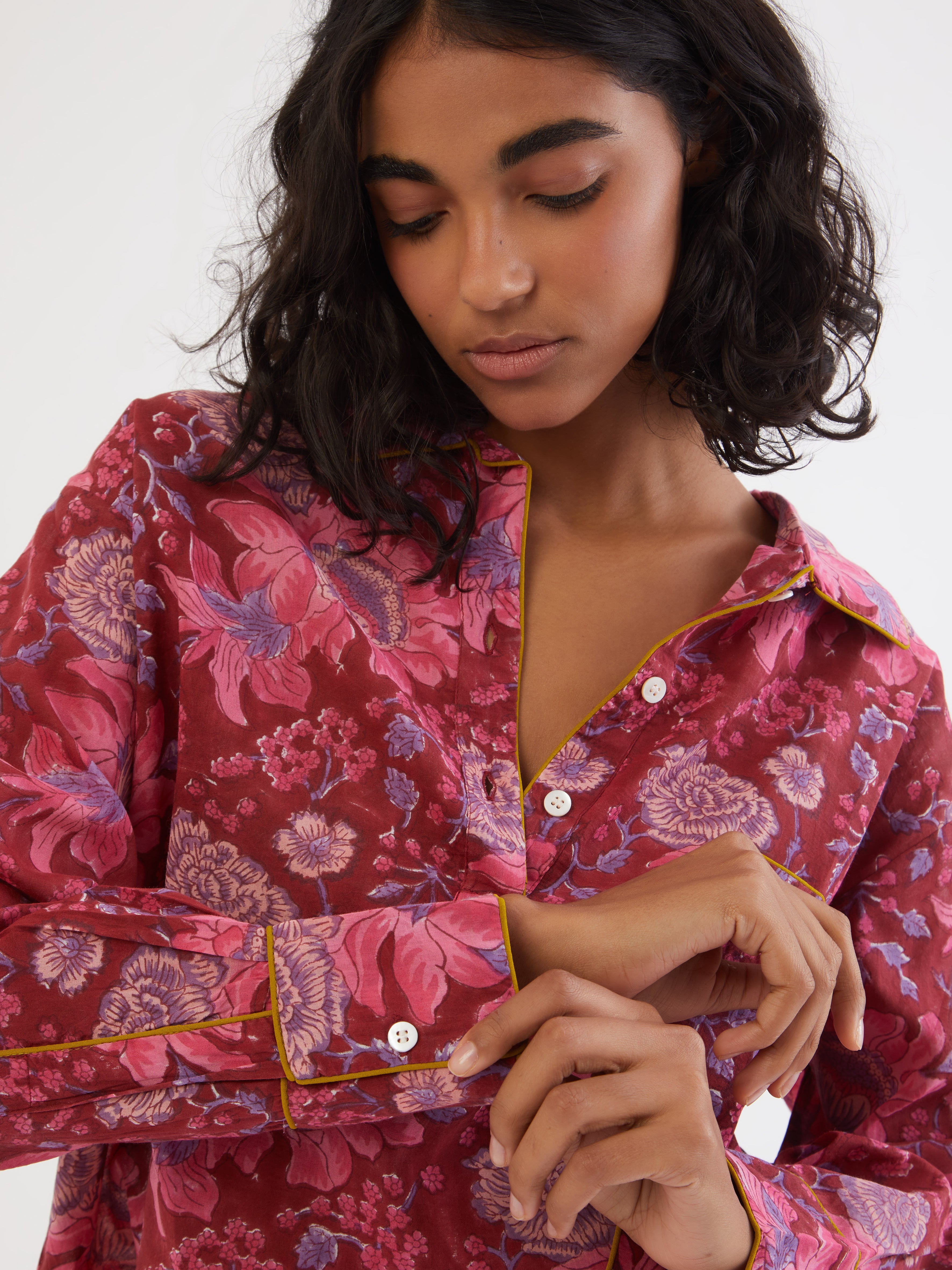 ETHICAL FASHION, CRAFTSMANSHIP, SUSTAINABLE FASHION, TRADITIONAL FASHION, ETHNIC FASHION, BOHEMIAN FASHION, MODA ETICA, MODA SOSTENIBILE, TECNICHE ARTIGIANALI, MODA TRADIZIONALE, MODA ETNICA, BOHEMIAN DRESS, MADE IN INDIA, HANDMADE IN INDIA, BLOCK PRINT, FLOWER PAJAMAS, PIGIAMA A FIORI, PIGIAMA DI COTONE, COTTON PAJAMA, SILK PAJAMA, PIGIAMA DI SETA, VESTAGLIA, NIGHTWEAR, SLEEPWEAR, FASHION PAJAMA, ETNIC PRINTS, STAMPE INDIANE, STAMPE ETNICHE