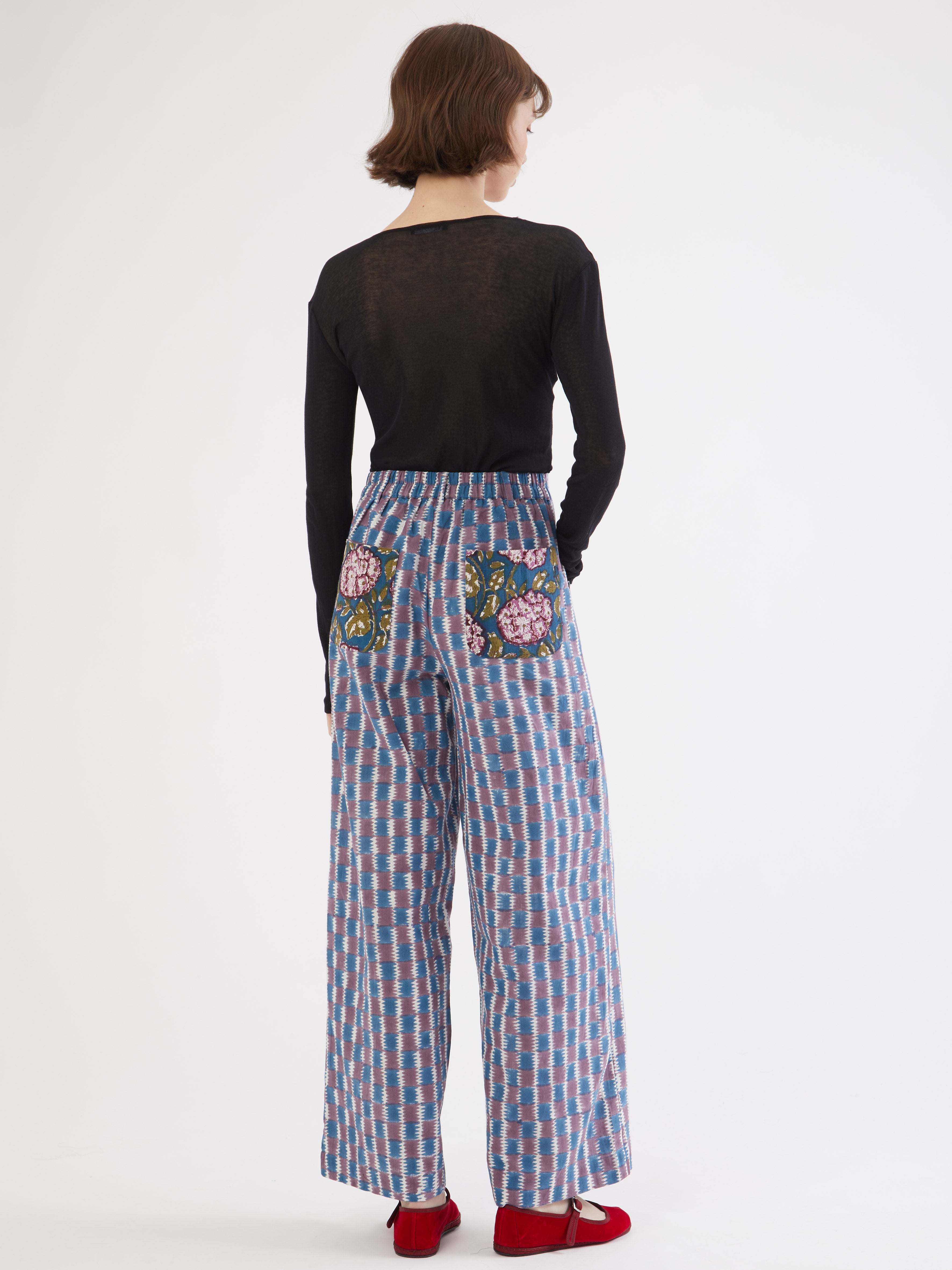 Cotton Shorts, Co-ord Set, India Crafted, Embroidered Details, Relaxed Fit, Wide-Leg Design, Elastic Waistband, Stylish Shorts, Casual Outing, Mix and Match, Coordinated Look, Green Shorts, Adjustable Waist, Side Pockets, Machine Washable, High-Quality Fabric, Comfortable Wear, Fashionable Style, Versatile Clothing, Unique Design, Handcrafted Details, Sustainable Fashion, Easy Care, Trendy Shorts, Stylish Embellishments, Chic Apparel, Fashion