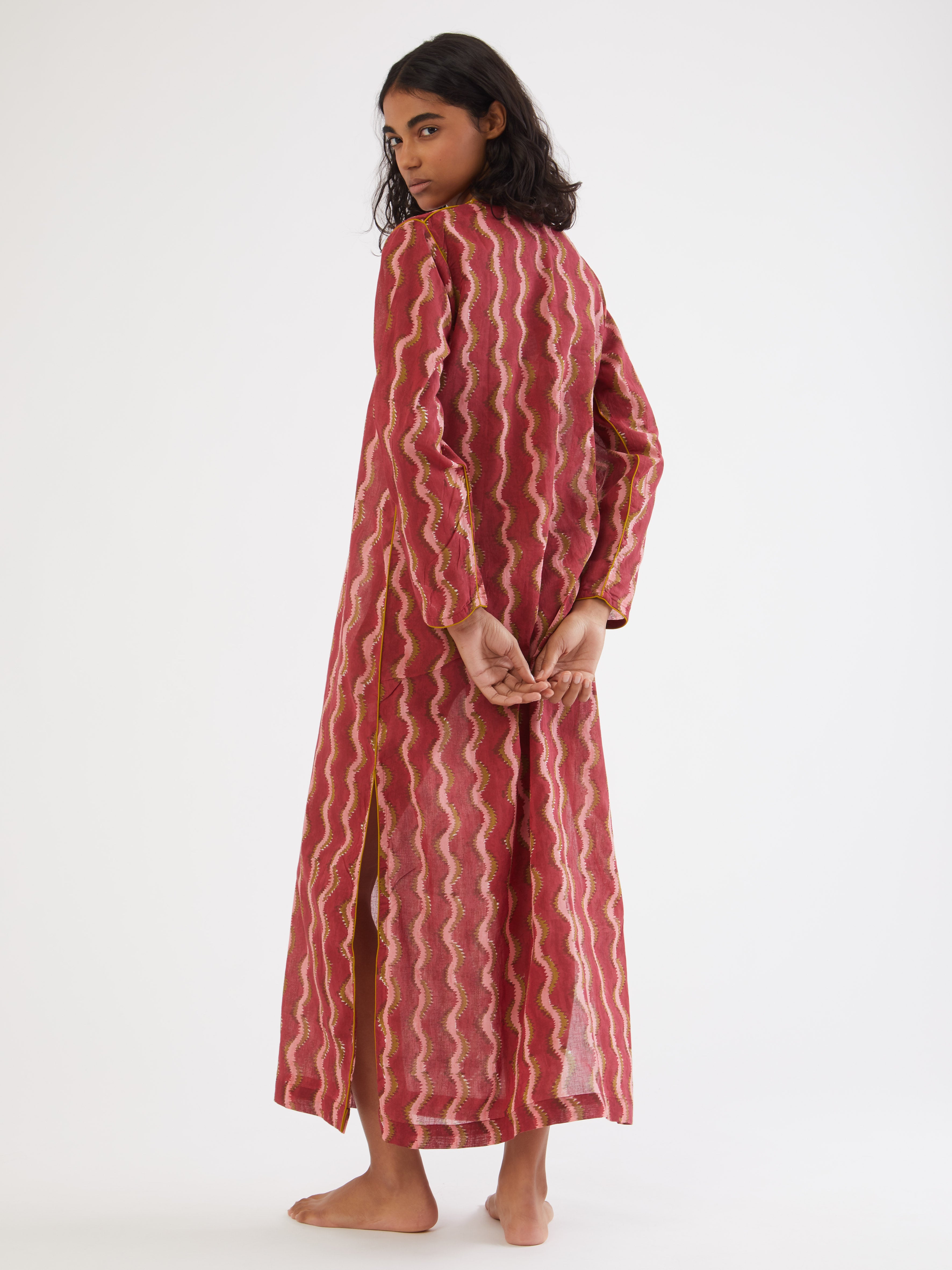 Ethical fashion, craftsmanship, sustainable fashion, traditional fashion, ethnic fashion, moda etica, moda sostenibile, tecniche artigianali, moda tradizionale, moda etnica, fatto a mano, handmade, kaftano, kaftan, beachwear, moda di spiaggia, summer wear, bohemian style, boho styile, stile bohemio, stile boho, resort wear, morocco, moda marochina, moroccan fashion, moroccan style, hand embroidery, ricamato a mano, ricamo, ricamo marocchino, moroccan embroidery, colorful kaftan, cotton kaftan, beach style. 