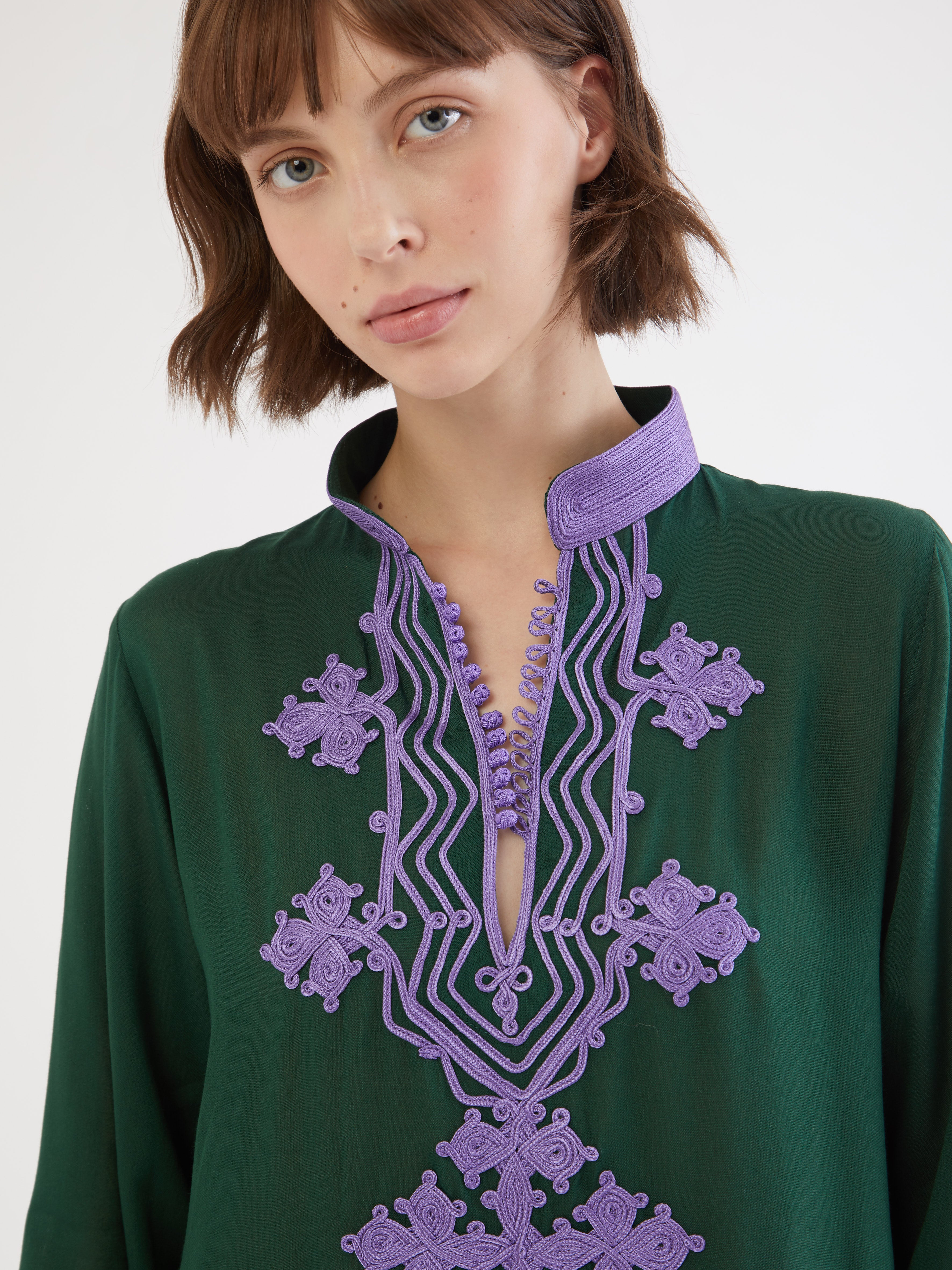 Ethical fashion, craftsmanship, sustainable fashion, traditional fashion, ethnic fashion, moda etica, moda sostenibile, tecniche artigianali, moda tradizionale, moda etnica, fatto a mano, handmade, kaftano, kaftan, beachwear, moda di spiaggia, summer wear, bohemian style, boho styile, stile bohemio, stile boho, resort wear, morocco, moda marochina, moroccan fashion, moroccan style, hand embroidery, ricamato a mano, ricamo, ricamo marocchino, moroccan embroidery, colorful kaftan, cotton kaftan, beach style. 