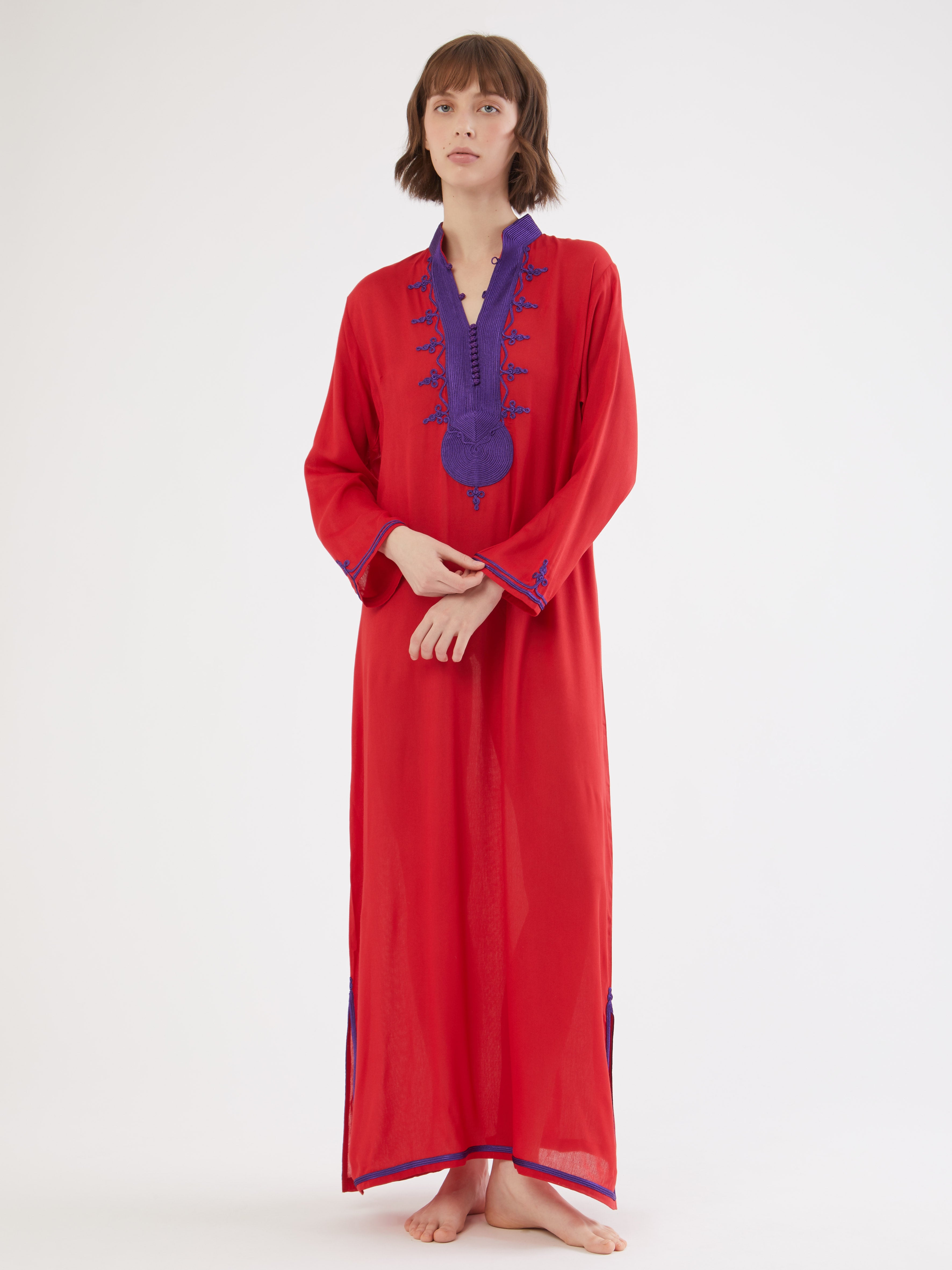 Ethical fashion, craftsmanship, sustainable fashion, traditional fashion, ethnic fashion, moda etica, moda sostenibile, tecniche artigianali, moda tradizionale, moda etnica, fatto a mano, handmade, kaftano, kaftan, beachwear, moda di spiaggia, summer wear, bohemian style, boho styile, stile bohemio, stile boho, resort wear, morocco, moda marochina, moroccan fashion, moroccan style, hand embroidery, ricamato a mano, ricamo, ricamo marocchino, moroccan embroidery, colorful kaftan, cotton kaftan, beach style. 