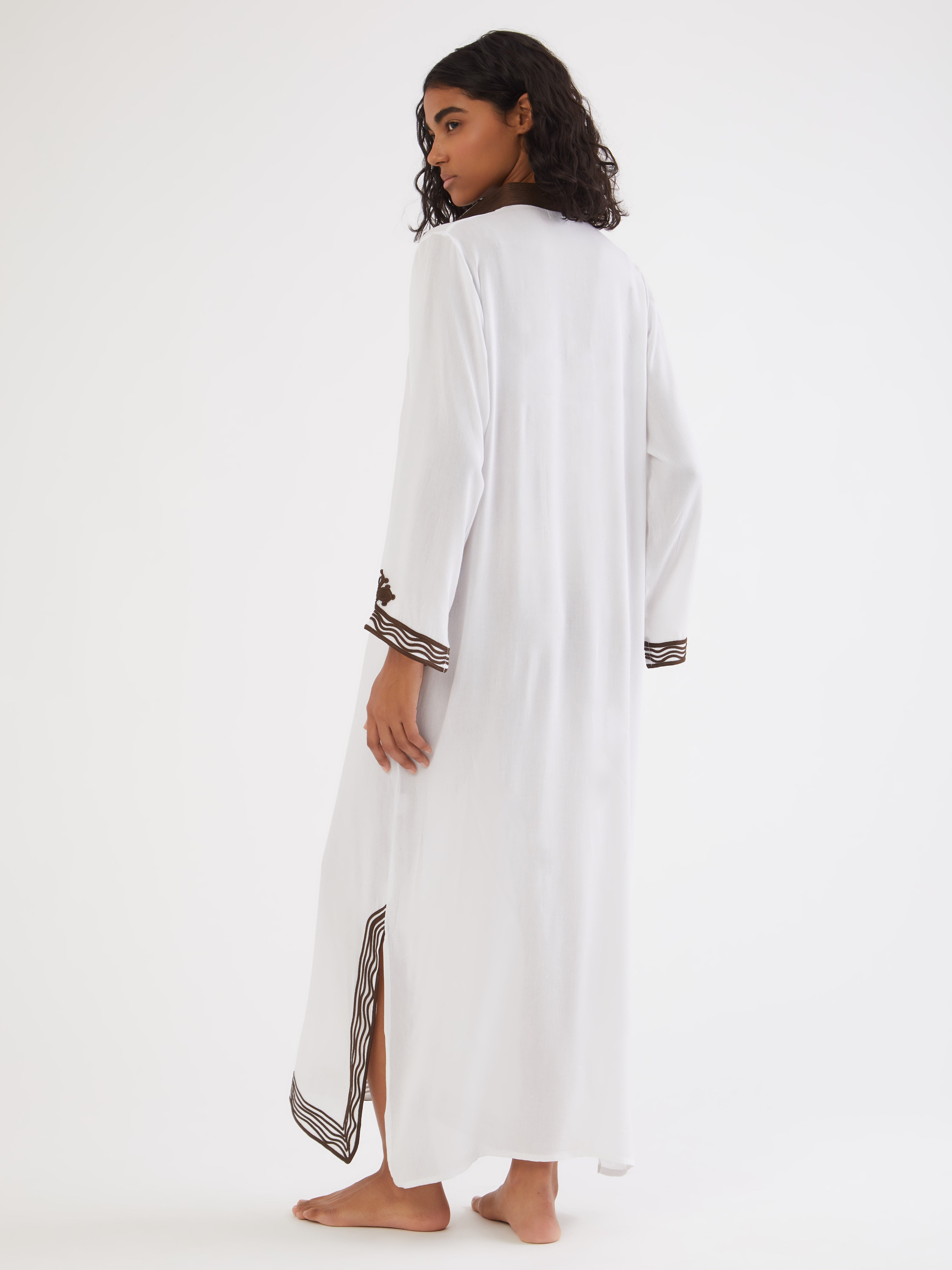 Ethical fashion, craftsmanship, sustainable fashion, traditional fashion, ethnic fashion, moda etica, moda sostenibile, tecniche artigianali, moda tradizionale, moda etnica, fatto a mano, handmade, kaftano, kaftan, beachwear, moda di spiaggia, summer wear, bohemian style, boho styile, stile bohemio, stile boho, resort wear, morocco, moda marochina, moroccan fashion, moroccan style, hand embroidery, ricamato a mano, ricamo, ricamo marocchino, moroccan embroidery, colorful kaftan, cotton kaftan, beach style. 