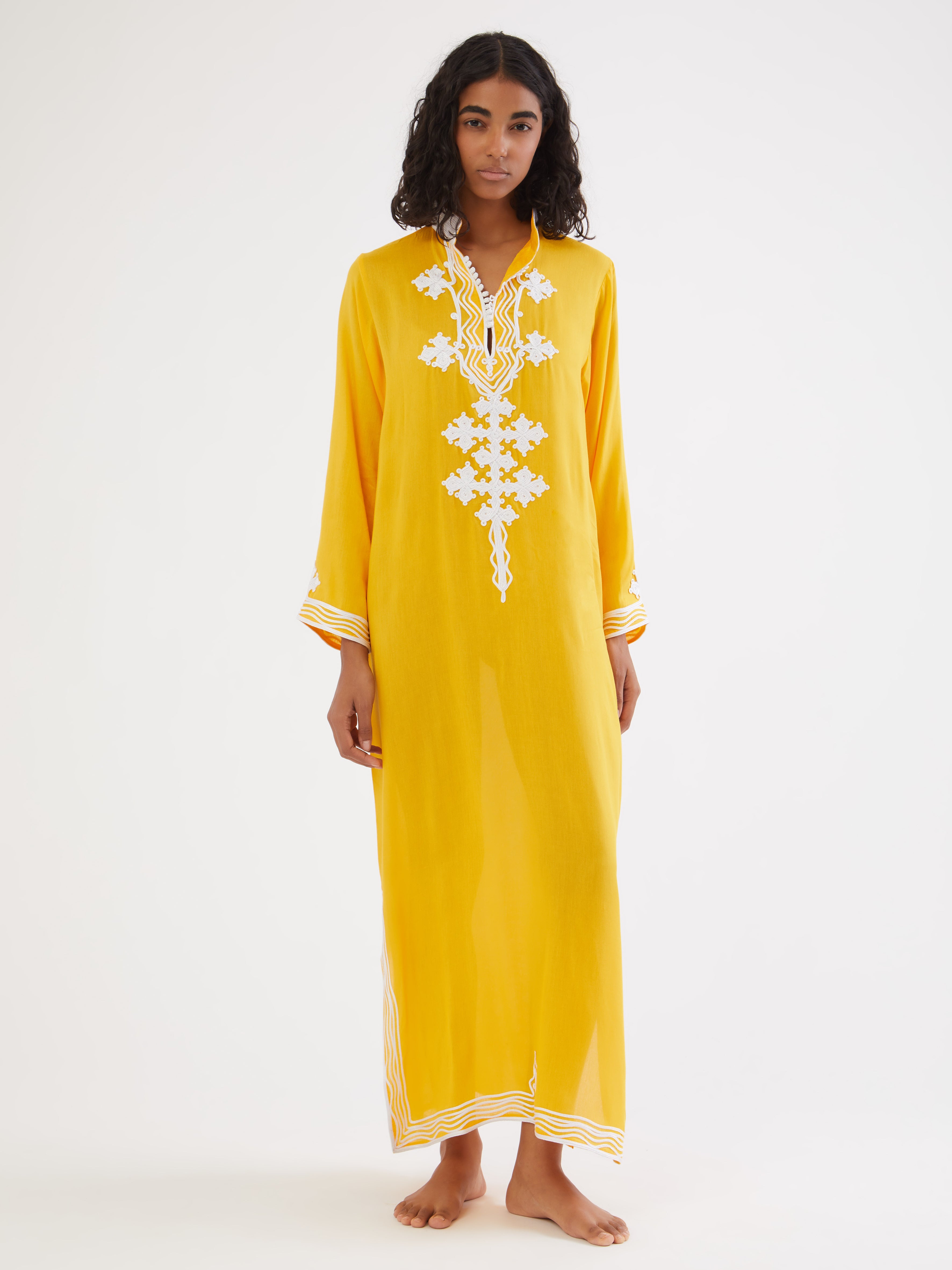 Ethical fashion, craftsmanship, sustainable fashion, traditional fashion, ethnic fashion, moda etica, moda sostenibile, tecniche artigianali, moda tradizionale, moda etnica, fatto a mano, handmade, kaftano, kaftan, beachwear, moda di spiaggia, summer wear, bohemian style, boho styile, stile bohemio, stile boho, resort wear, morocco, moda marochina, moroccan fashion, moroccan style, hand embroidery, ricamato a mano, ricamo, ricamo marocchino, moroccan embroidery, colorful kaftan, cotton kaftan, beach style. 