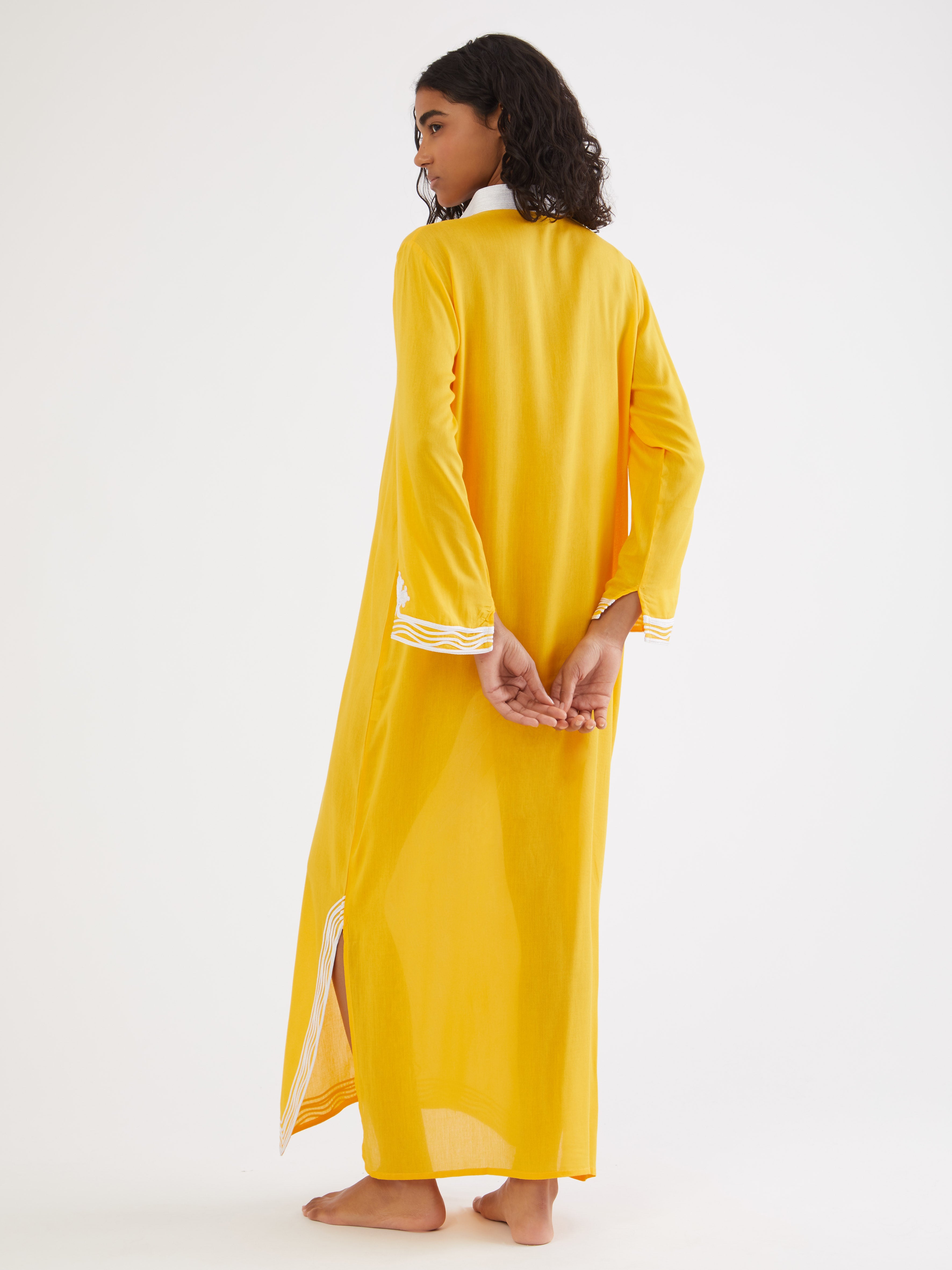 Ethical fashion, craftsmanship, sustainable fashion, traditional fashion, ethnic fashion, moda etica, moda sostenibile, tecniche artigianali, moda tradizionale, moda etnica, fatto a mano, handmade, kaftano, kaftan, beachwear, moda di spiaggia, summer wear, bohemian style, boho styile, stile bohemio, stile boho, resort wear, morocco, moda marochina, moroccan fashion, moroccan style, hand embroidery, ricamato a mano, ricamo, ricamo marocchino, moroccan embroidery, colorful kaftan, cotton kaftan, beach style. 