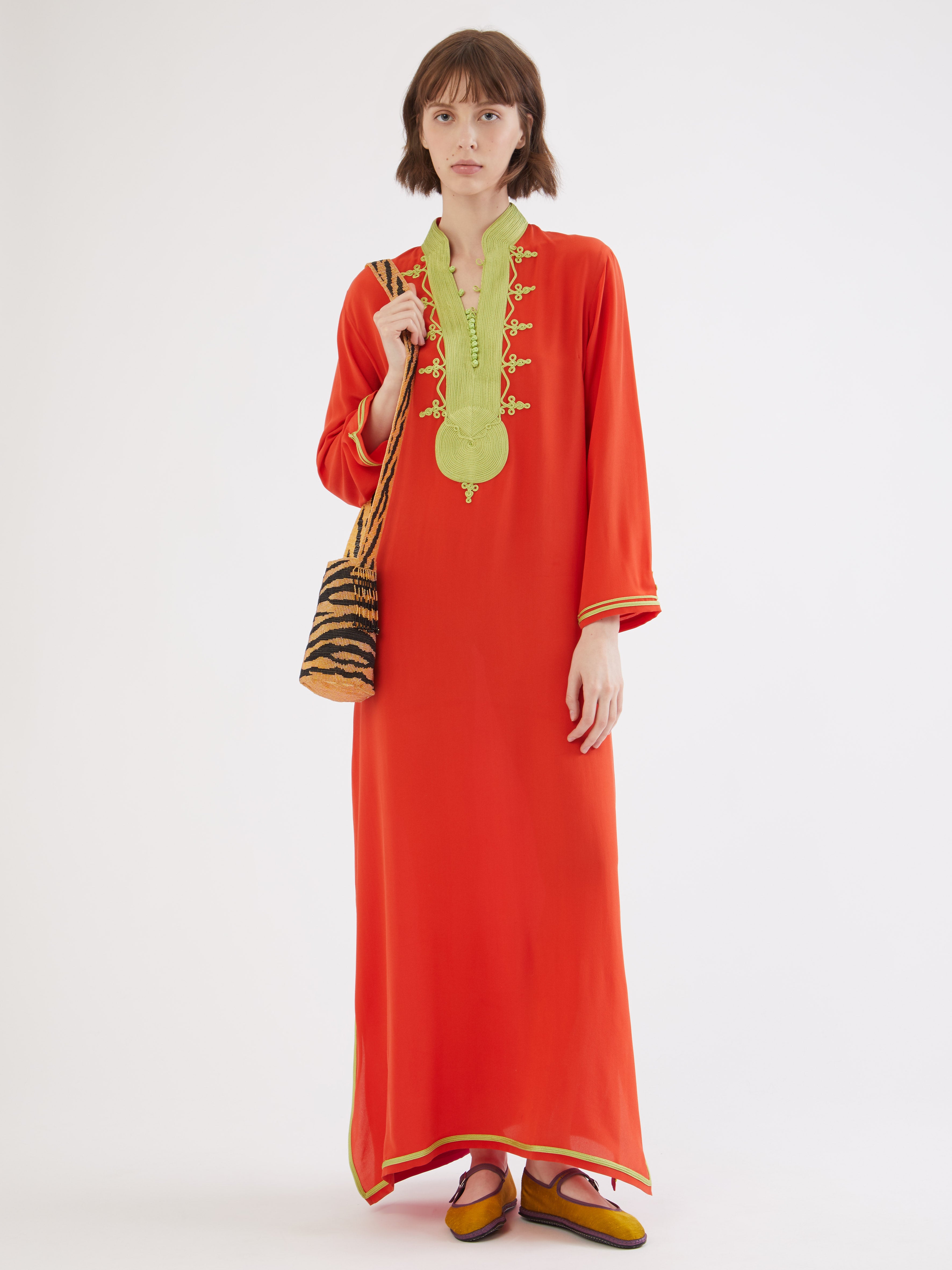 Ethical fashion, craftsmanship, sustainable fashion, traditional fashion, ethnic fashion, moda etica, moda sostenibile, tecniche artigianali, moda tradizionale, moda etnica, fatto a mano, handmade, kaftano, kaftan, beachwear, moda di spiaggia, summer wear, bohemian style, boho styile, stile bohemio, stile boho, resort wear, morocco, moda marochina, moroccan fashion, moroccan style, hand embroidery, ricamato a mano, ricamo, ricamo marocchino, moroccan embroidery, colorful kaftan, cotton kaftan, beach style. 