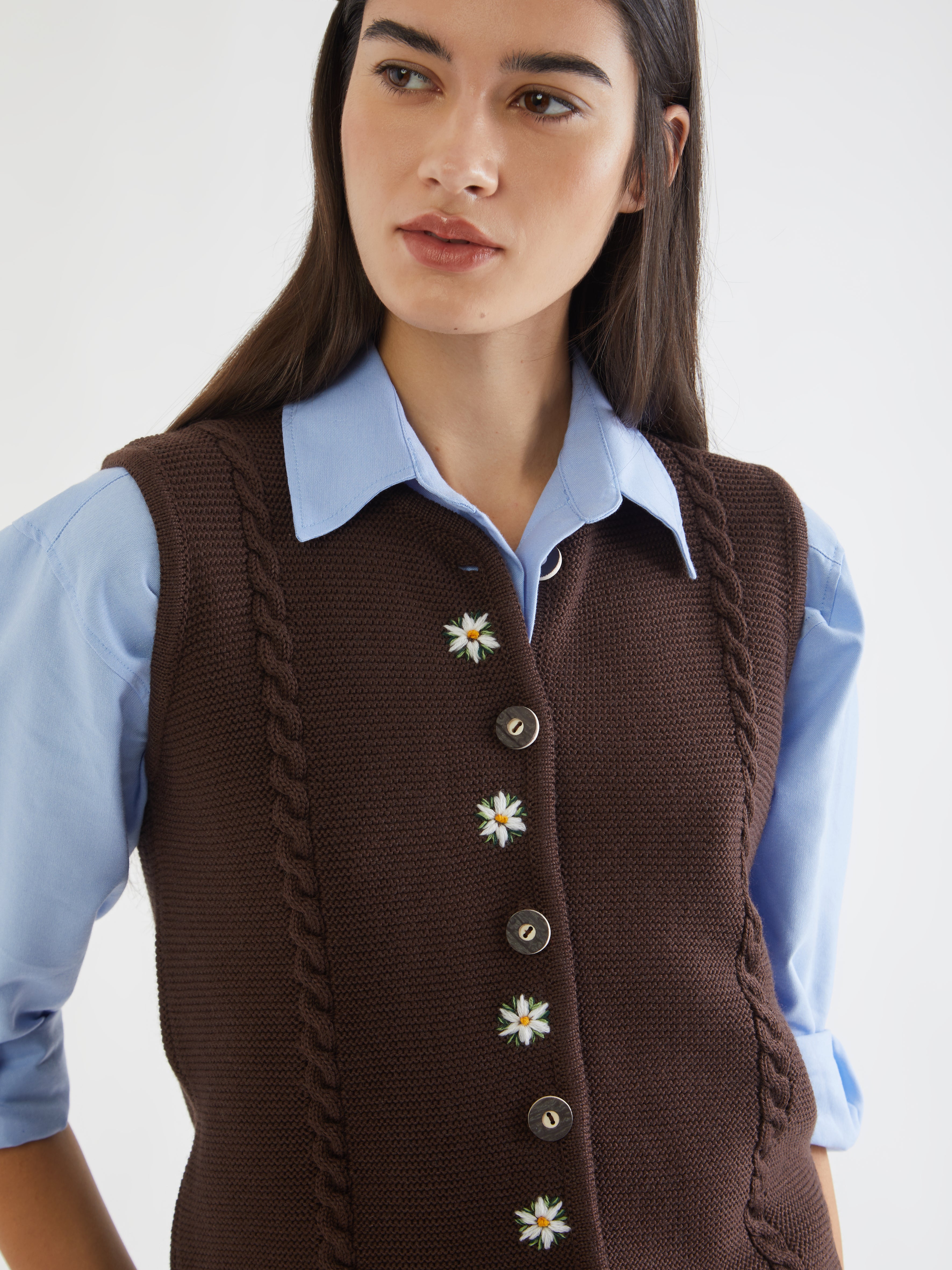 Hand made, fatto a mano, golf ricamato, embroidered sweater, knitwear, maglieria, knitted vest, Tyrolen sweater, traditional sweater, made in Italy, edelweiss, Stella alpina, mum and daughter, match with your daughter, mini me collection