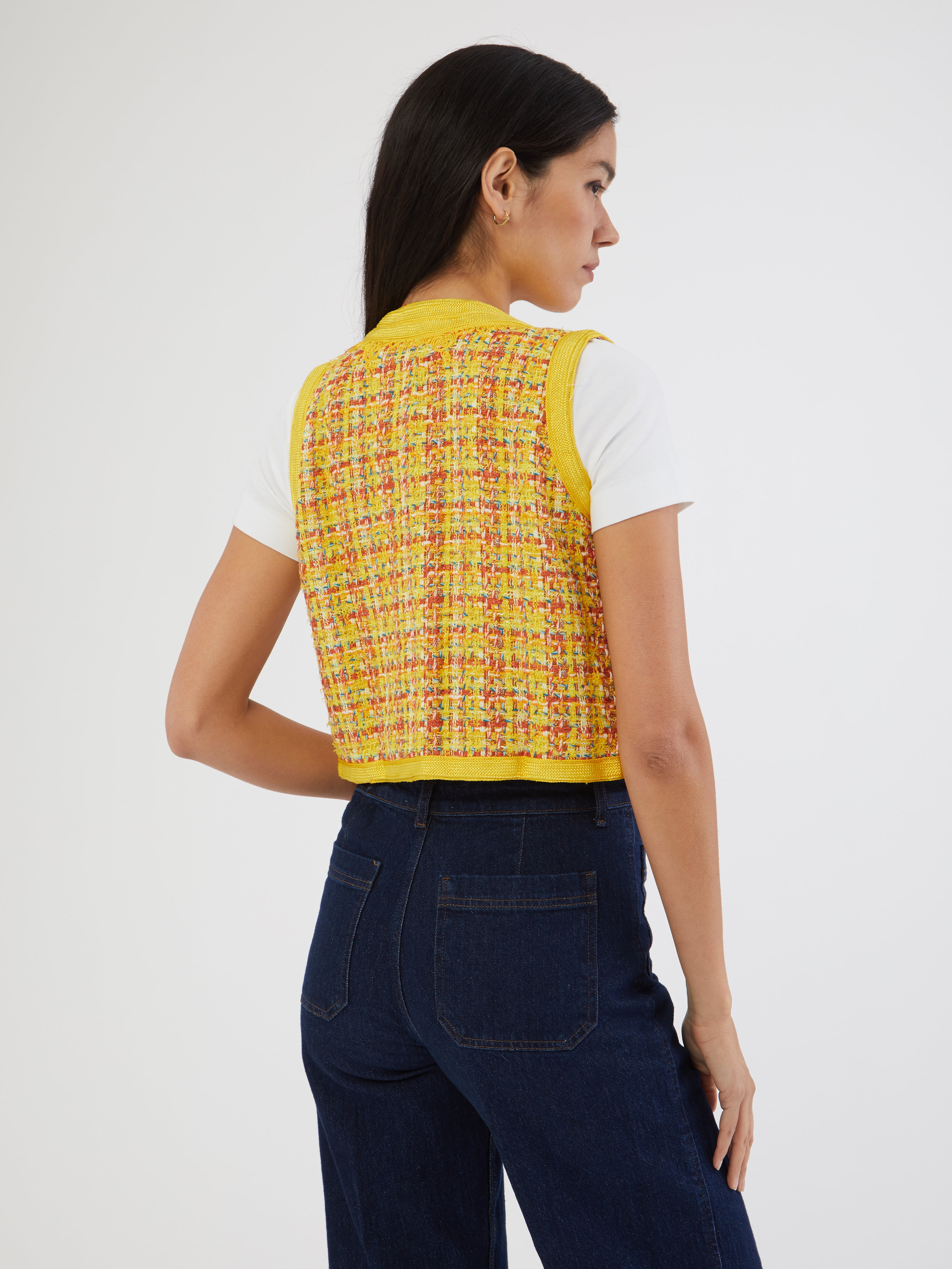 Embroidered in silk threads, Ethical fashion, craftsmanship, sustainable fashion, traditional fashion, ethnic fashion, moda etica, moda sostenibile, tecniche artigianali, moda tradizionale, moda etnica, fatto a mano, handmade, bohemian jacket, boho vest, midseason vest, gilet di mezza stagione, ricamo a mano, hand embroidery, silk embroidery, ricamo seta, moroccan vest, gilet marocchina, collo coreana, giacca di lana bouclé, wool bouclé vest, wool bouclé