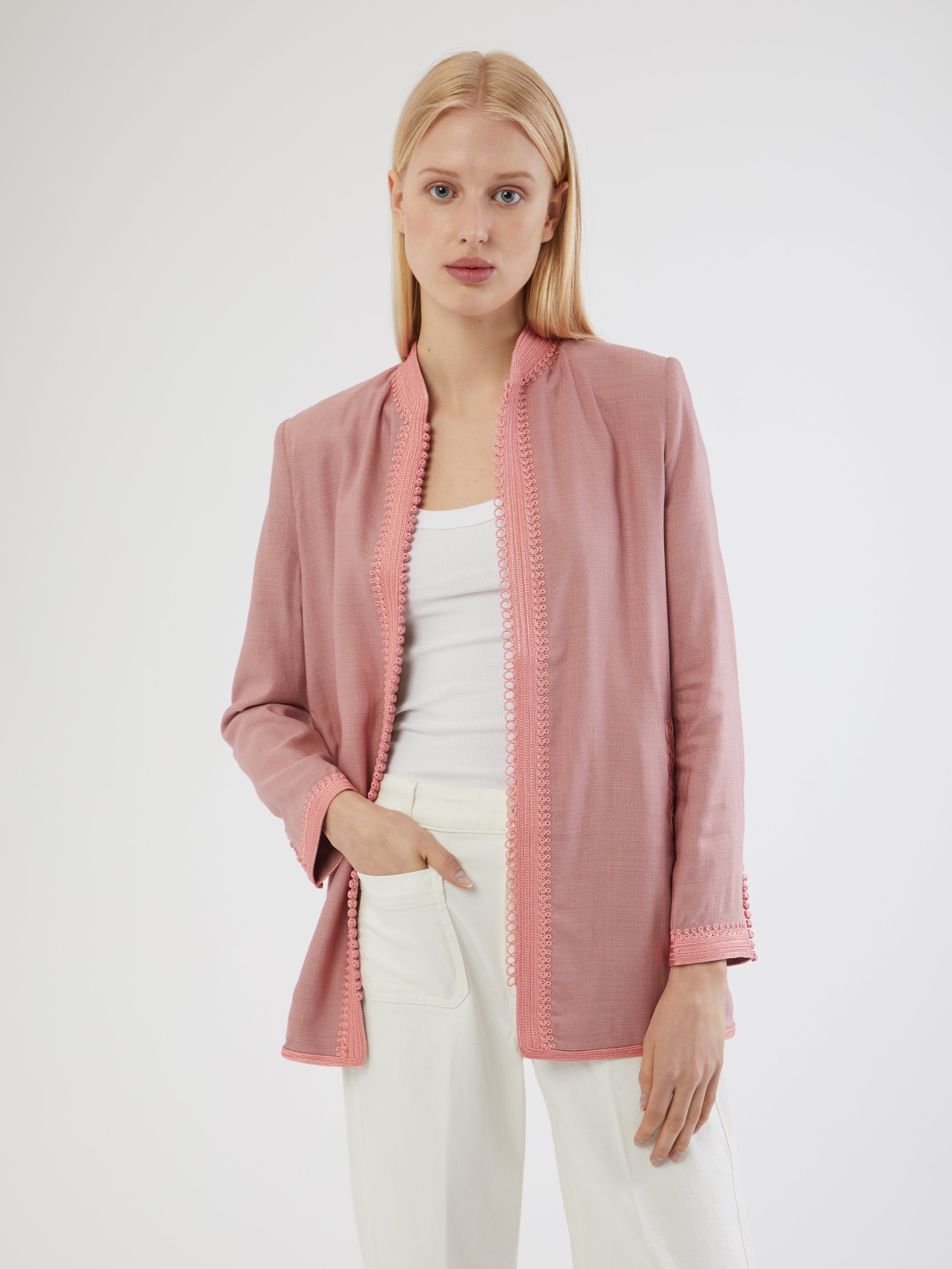 Traditional embellished coat made in silk velvet, Embroidered in silk threads, 100% silk velvet; 100% silk embroidery Ethical fashion, craftsmanship, sustainable fashion, traditional fashion, ethnic fashion, moda etica, moda sostenibile, tecniche artigianali, moda tradizionale, moda etnica, fatto a mano, handmade, bohemian coat, boho coat, velvet coat, giacca di velluto, midseason coat, giacca di mezza stagione, ricamo a mano, hand embroidery, silk embroidery, ricamo seta 