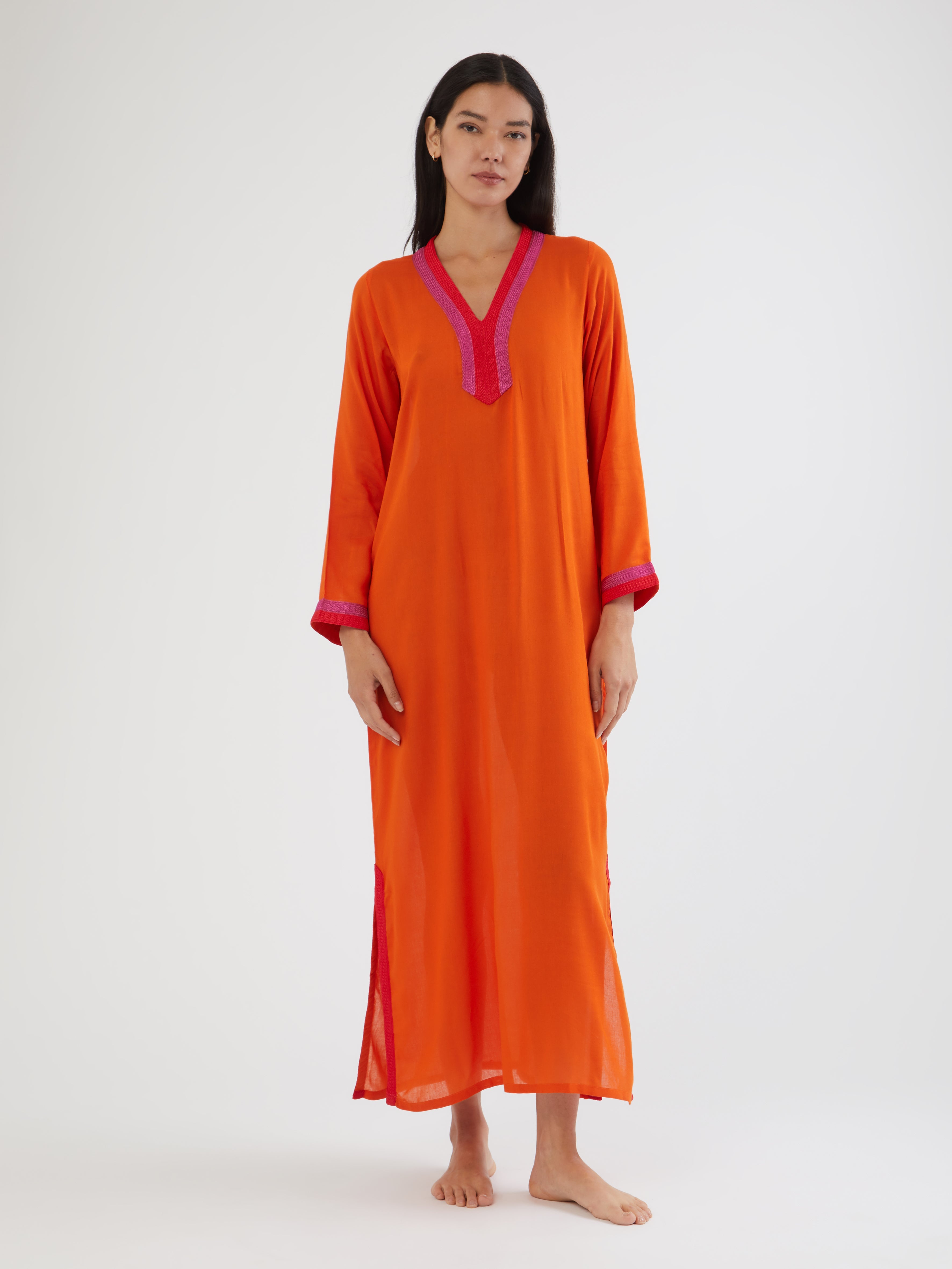 Ethical fashion, craftsmanship, sustainable fashion, traditional fashion, ethnic fashion, moda etica, moda sostenibile, tecniche artigianali, moda tradizionale, moda etnica, fatto a mano, handmade, kaftano, kaftan, beachwear, moda di spiaggia, summer wear, bohemian style, boho styile, stile bohemio, stile boho, resort wear, morocco, moda marochina, moroccan fashion, moroccan style, hand embroidery, ricamato a mano, ricamo, ricamo marocchino, moroccan embroidery, colorful kaftan, cotton kaftan, beach style. 