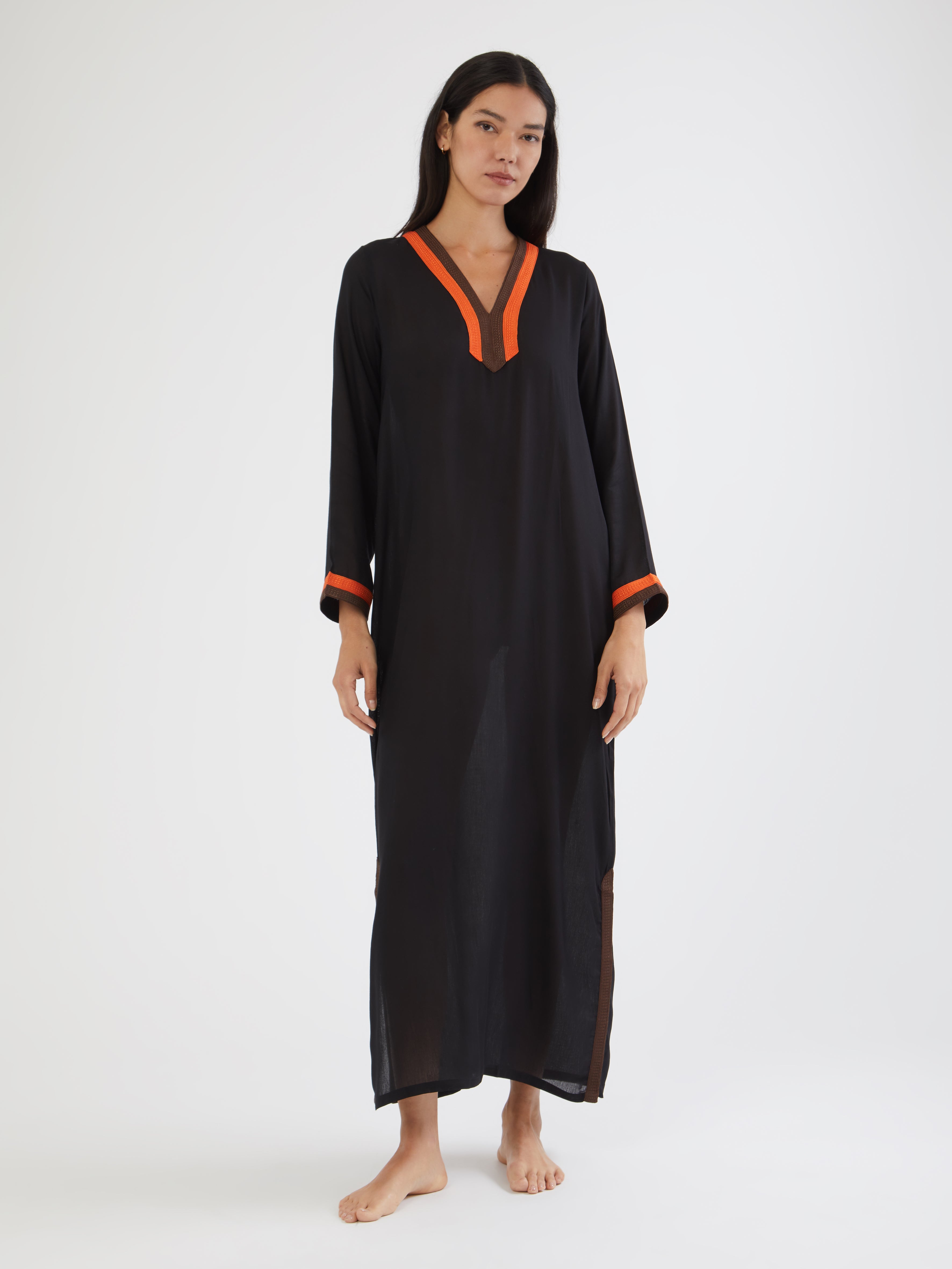 Ethical fashion, craftsmanship, sustainable fashion, traditional fashion, ethnic fashion, moda etica, moda sostenibile, tecniche artigianali, moda tradizionale, moda etnica, fatto a mano, handmade, kaftano, kaftan, beachwear, moda di spiaggia, summer wear, bohemian style, boho styile, stile bohemio, stile boho, resort wear, morocco, moda marochina, moroccan fashion, moroccan style, hand embroidery, ricamato a mano, ricamo, ricamo marocchino, moroccan embroidery, colorful kaftan, cotton kaftan, beach style. 