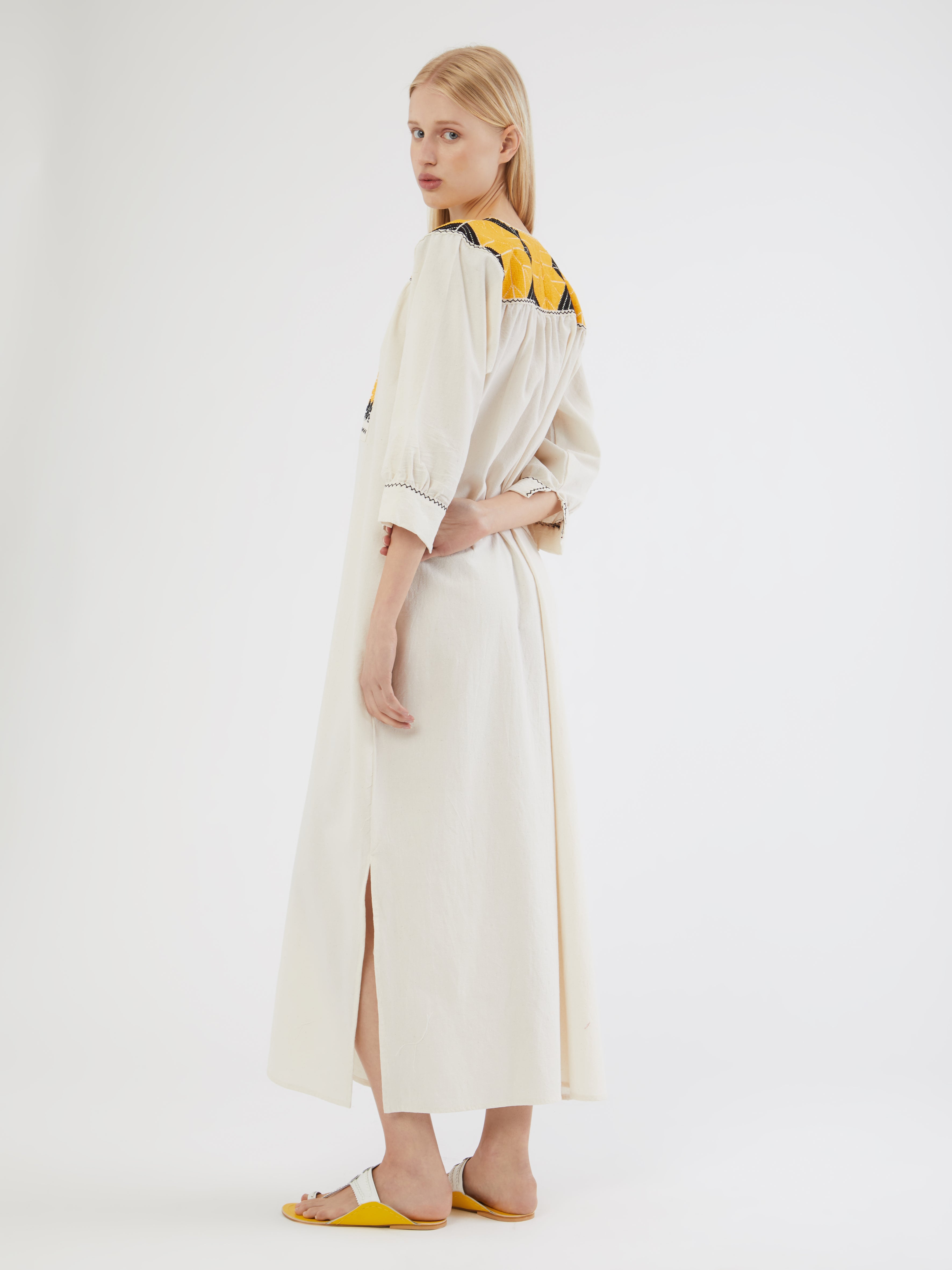 ETHICAL FASHION, CRAFTSMANSHIP, SUSTAINABLE FASHION, TRADITIONAL FASHION, ETHNIC FASHION, BOHEMIAN FASHION, MODA ETICA, MODA SOSTENIBILE, TECNICHE ARTIGIANALI, MODA TRADIZIONALE, MODA ETNICA, BOHEMIAN DRESS, MADE IN MEXICO, HANDMADE IN MEXICO, CHENTENA DRESS, RICAMATO A MANO, EMBROIDERED KAFTAN, HAND ENBROIDERED, COLORFUL DRESS,  BEACHWEAR, RESORT WEAR, ABITI DA SPIAGGIA, MINI ME, DRESS LIKE MUM, MUM & DAUGHTER