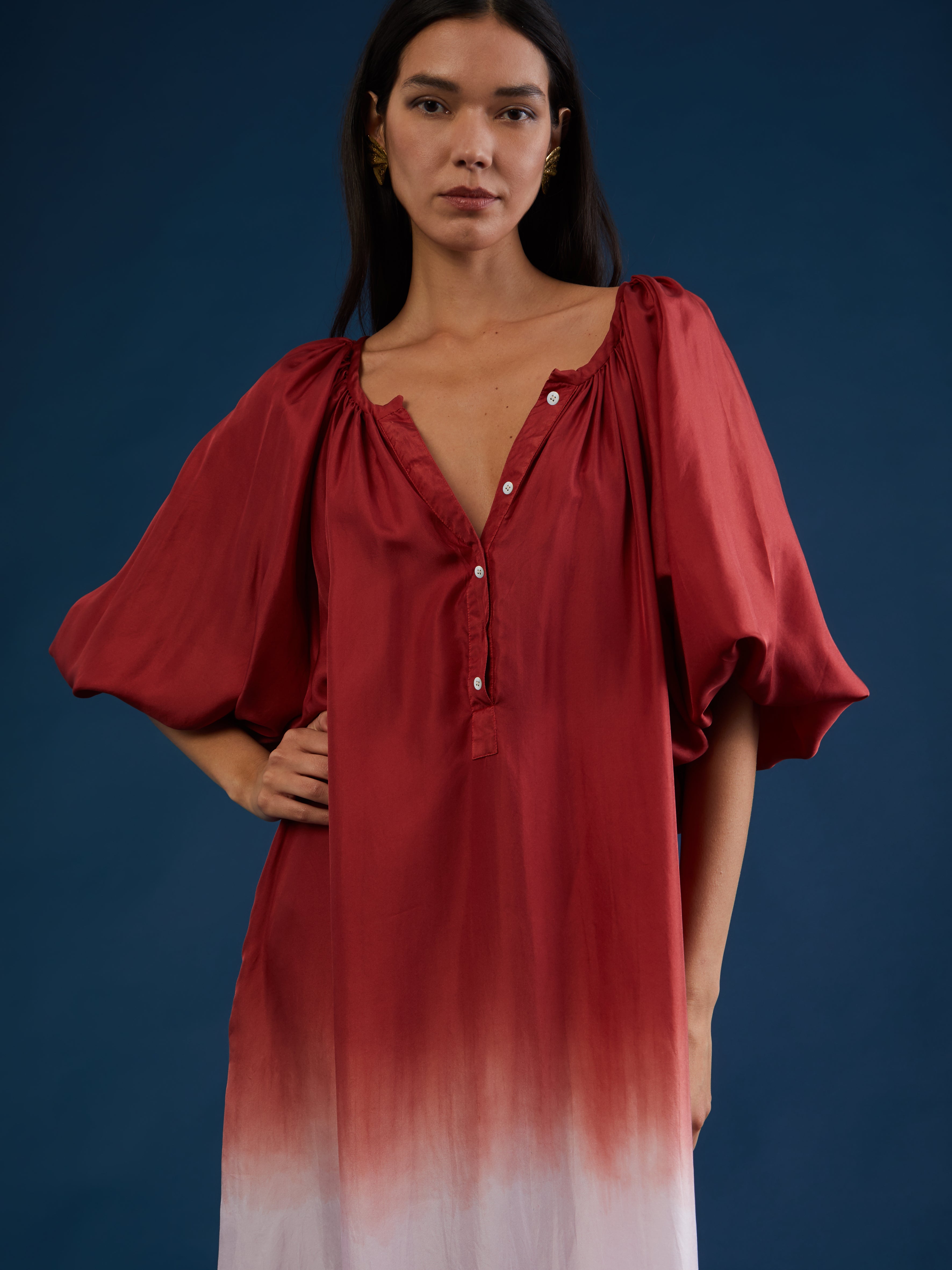 Ethical fashion, craftsmanship, sustainable fashion, traditional fashion, ethnic fashion, moda etica, moda sostenibile, tecniche artigianali, moda tradizionale, moda etnica, fatto a mano, handmade, kaftano, kaftan, beachwear, moda di spiaggia, summer wear, bohemian style, boho styile, stile bohemio, stile boho, resort wear, india, moda indiana, indian fashion, hand dye, tie dye, colorful kaftan, silk kaftan, beach style, hand printed