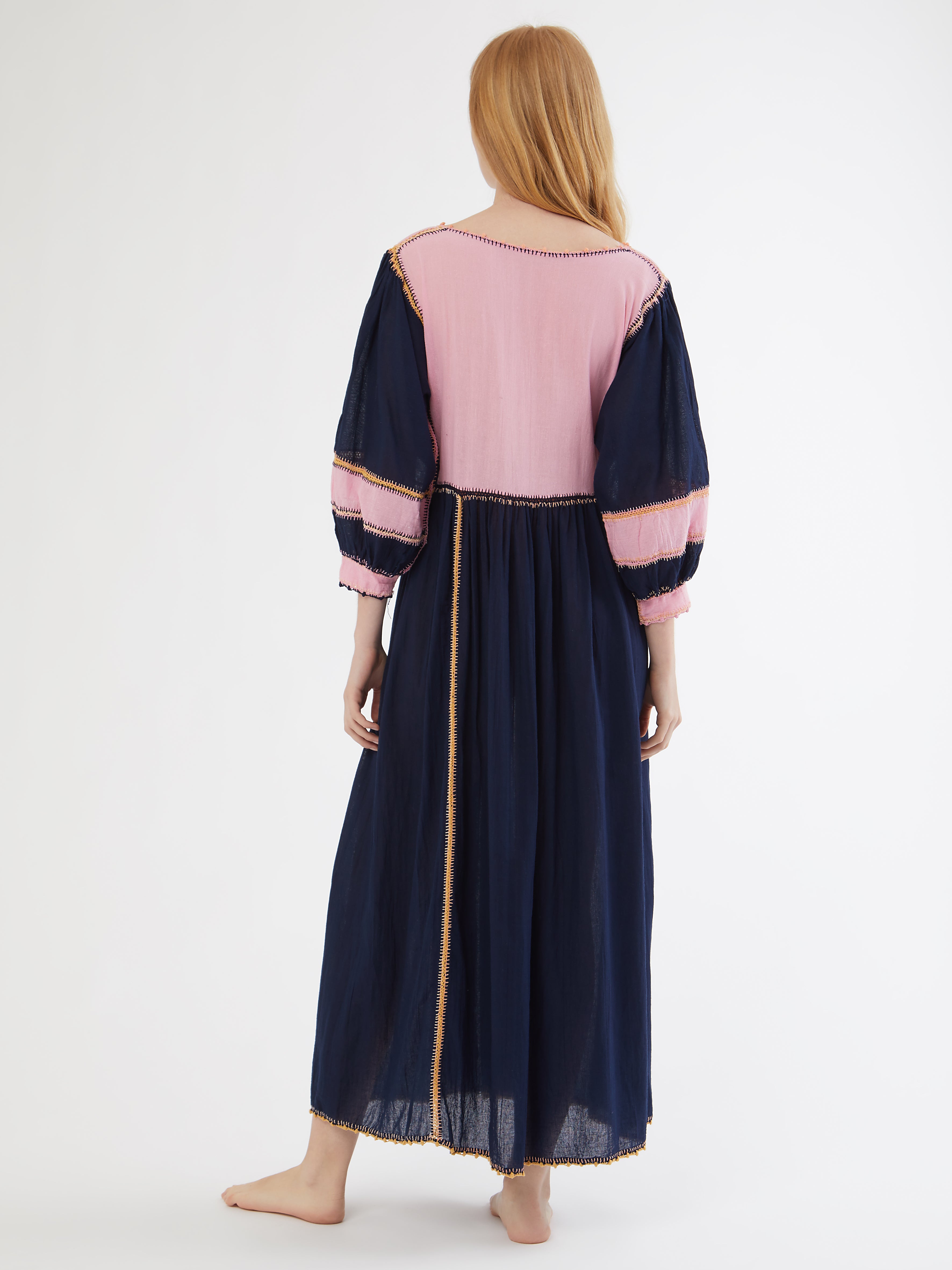 ETHICAL FASHION, CRAFTSMANSHIP, SUSTAINABLE FASHION, TRADITIONAL FASHION, ETHNIC FASHION, BOHEMIAN FASHION, MODA ETICA, MODA SOSTENIBILE, TECNICHE ARTIGIANALI, MODA TRADIZIONALE, MODA ETNICA, BOHEMIAN DRESS, MADE IN MEXICO, HANDMADE IN MEXICO, ZAPOTECA, RICAMATO A MANO, HAND ENBROIDERED, COLORFUL DRESS, RESORT WEAR, Tarahumara COMMUNITY, Chihuahua, EMPOWERING WOMEN, OXACA