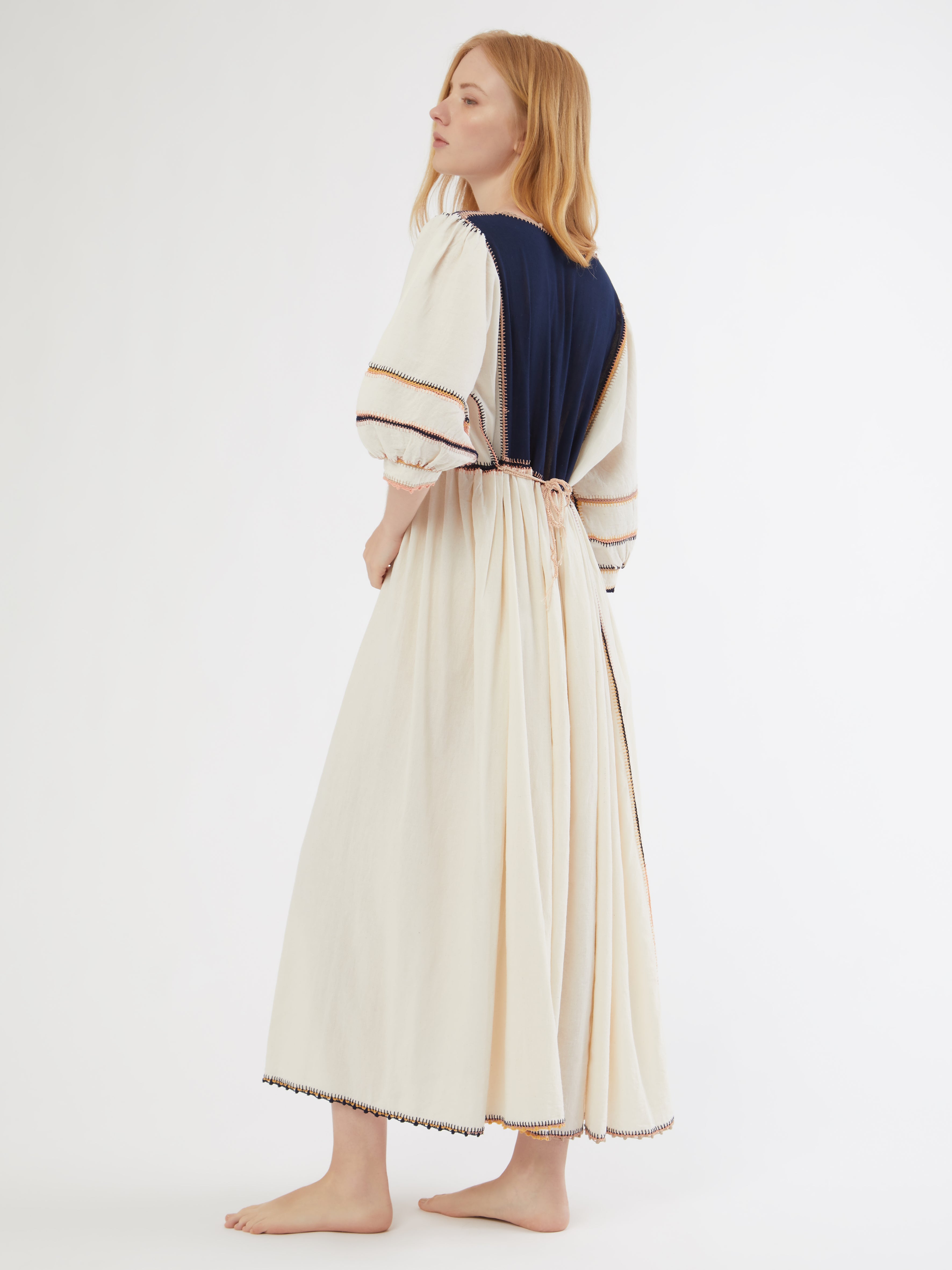 ETHICAL FASHION, CRAFTSMANSHIP, SUSTAINABLE FASHION, TRADITIONAL FASHION, ETHNIC FASHION, BOHEMIAN FASHION, MODA ETICA, MODA SOSTENIBILE, TECNICHE ARTIGIANALI, MODA TRADIZIONALE, MODA ETNICA, BOHEMIAN DRESS, MADE IN MEXICO, HANDMADE IN MEXICO, ZAPOTECA, RICAMATO A MANO, HAND ENBROIDERED, COLORFUL DRESS, RESORT WEAR, Tarahumara COMMUNITY, Chihuahua, EMPOWERING WOMEN, OXACA