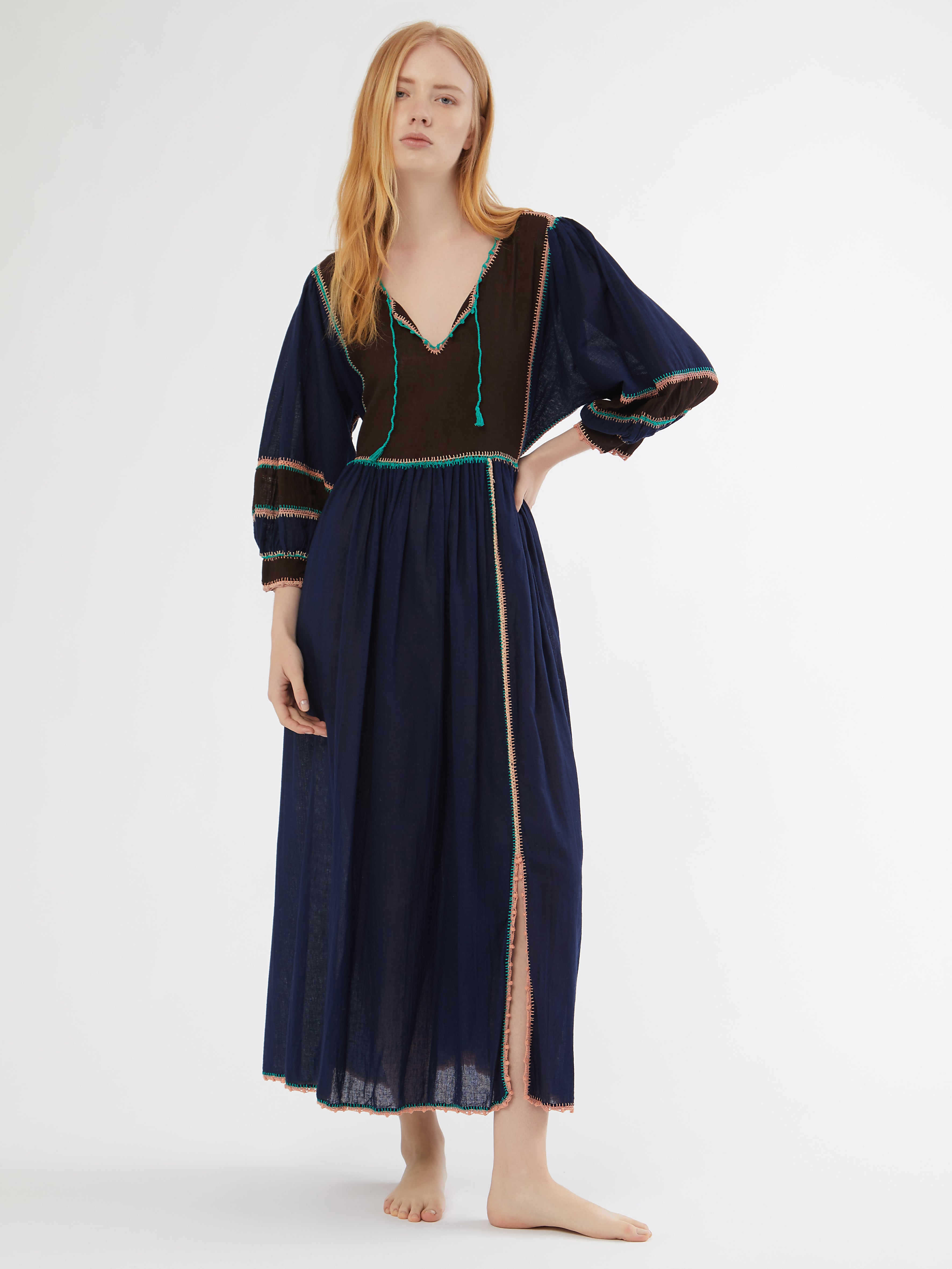 ETHICAL FASHION, CRAFTSMANSHIP, SUSTAINABLE FASHION, TRADITIONAL FASHION, ETHNIC FASHION, BOHEMIAN FASHION, MODA ETICA, MODA SOSTENIBILE, TECNICHE ARTIGIANALI, MODA TRADIZIONALE, MODA ETNICA, BOHEMIAN DRESS, MADE IN MEXICO, HANDMADE IN MEXICO, ZAPOTECA, RICAMATO A MANO, HAND ENBROIDERED, COLORFUL DRESS, RESORT WEAR, Tarahumara COMMUNITY, Chihuahua, EMPOWERING WOMEN, OXACA