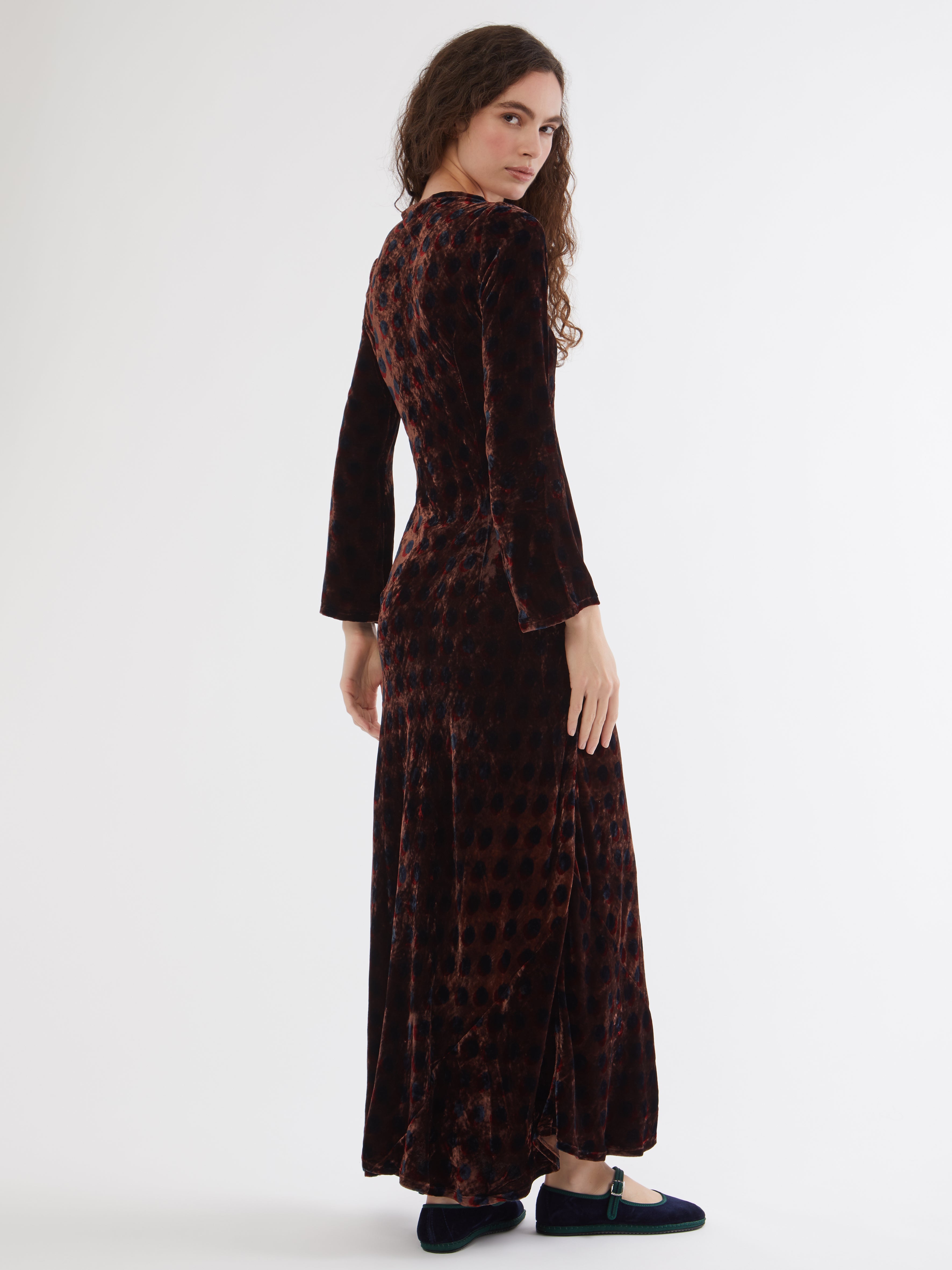 ETHICAL FASHION, CRAFTSMANSHIP, SUSTAINABLE FASHION, TRADITIONAL FASHION, ETHNIC FASHION, BOHEMIAN FASHION, MODA ETICA, MODA SOSTENIBILE, TECNICHE ARTIGIANALI, MODA TRADIZIONALE, MODA ETNICA, VESTITI BOHEMIAN, BLOCK PRINT SHIRT, BLOCK PRINT, MADE IN INDIA, HANDMADE IN INDIA, TRADITIONAL TECHNIQUES, velvet, biased dress, velvet dress, block print velvet, long sleeve dress, vestito di velluto, vestito block print, vesti a maniche lunghe, vestito lungo, vestito block print