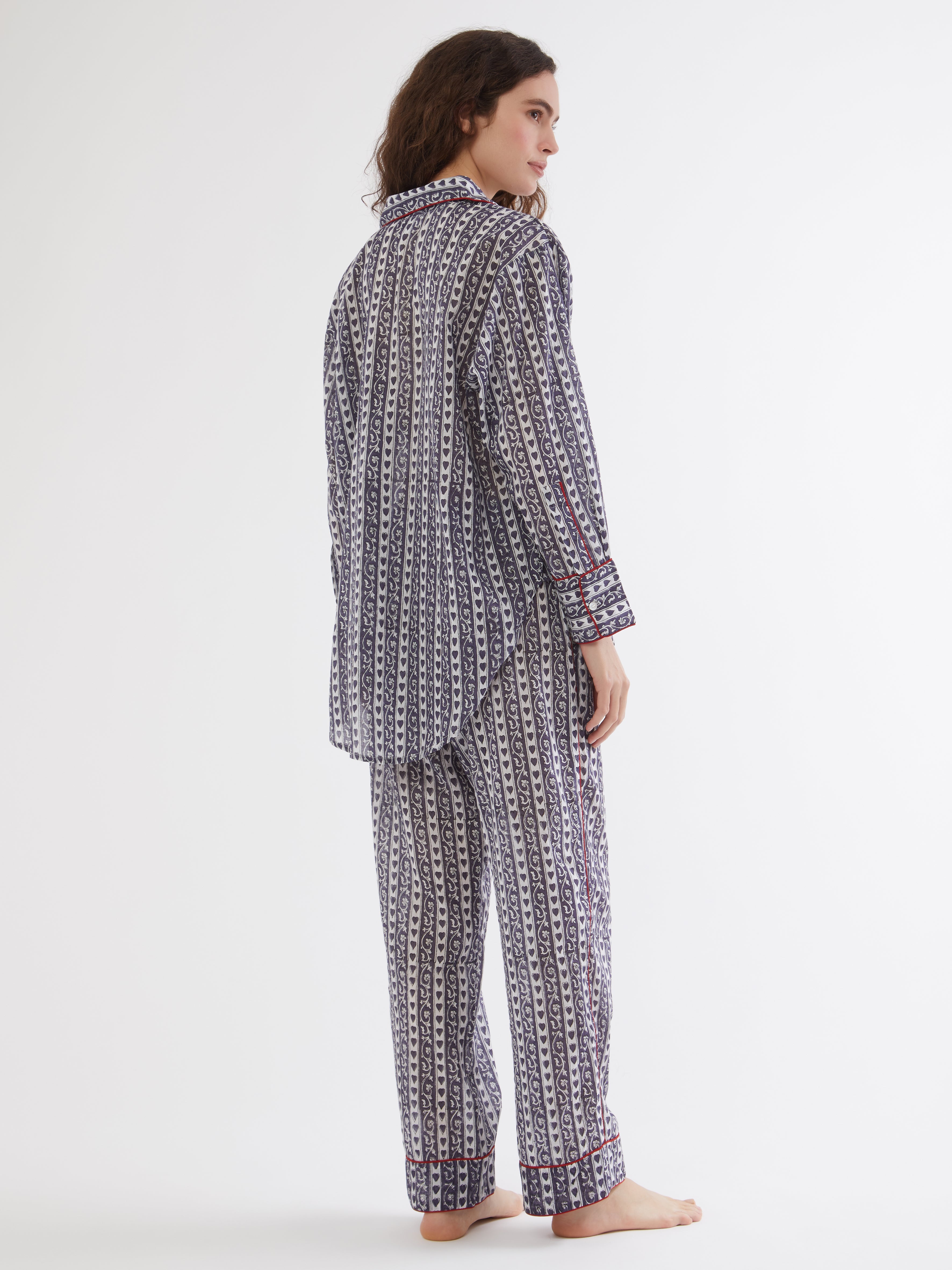 ETHICAL FASHION, CRAFTSMANSHIP, SUSTAINABLE FASHION, TRADITIONAL FASHION, ETHNIC FASHION, BOHEMIAN FASHION, MODA ETICA, MODA SOSTENIBILE, TECNICHE ARTIGIANALI, MODA TRADIZIONALE, MODA ETNICA, BOHEMIAN DRESS, MADE IN INDIA, HANDMADE IN INDIA, BLOCK PRINT, FLOWER PAJAMAS, PIGIAMA A FIORI, PIGIAMA DI COTONE, COTTON PAJAMA, SILK PAJAMA, PIGIAMA DI SETA, VESTAGLIA, NIGHTWEAR, SLEEPWEAR, FASHION PAJAMA, ETNIC PRINTS, STAMPE INDIANE, STAMPE ETNICHE