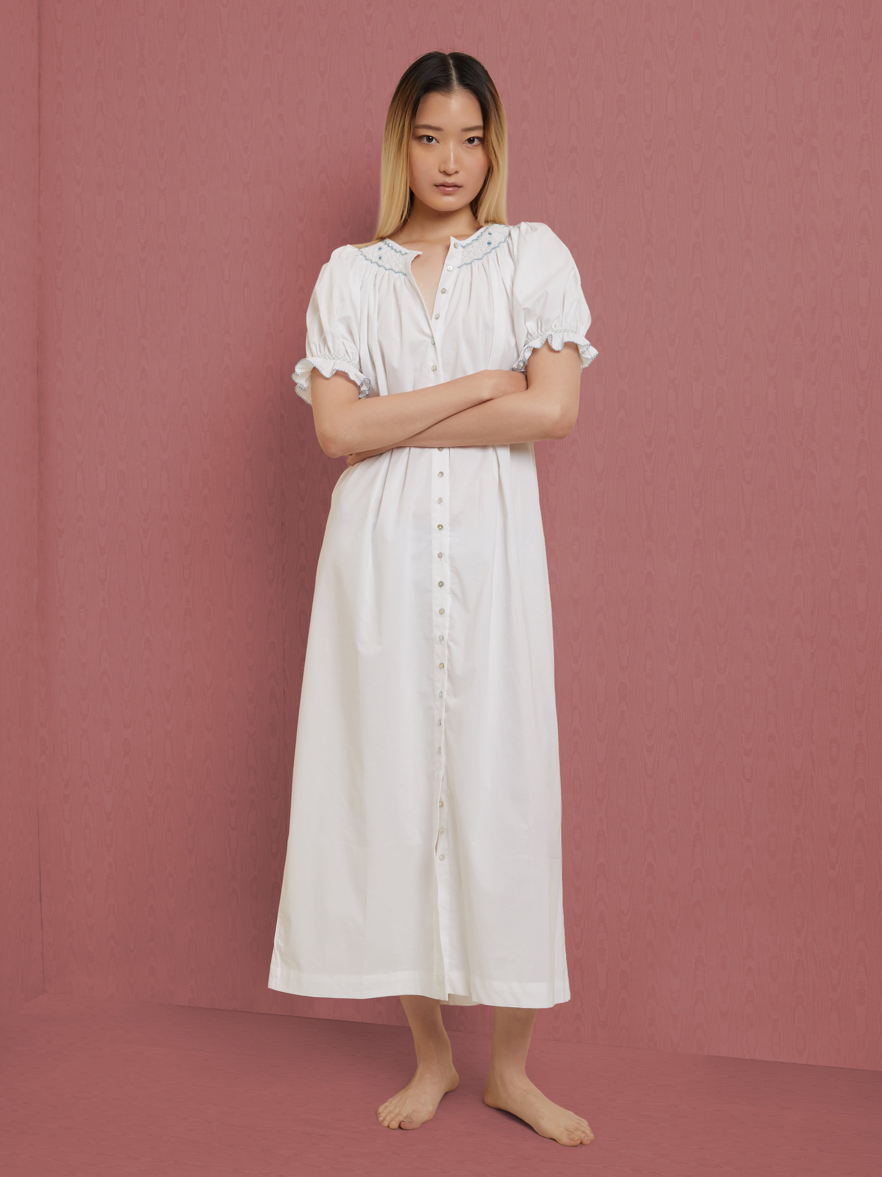 ETHICAL FASHION, CRAFTSMANSHIP, SUSTAINABLE FASHION, TRADITIONAL FASHION, ETHNIC FASHION, BOHEMIAN FASHION, MODA ETICA, MODA SOSTENIBILE, TECNICHE ARTIGIANALI, MODA TRADIZIONALE, MODA ETNICA, MADE IN MADAGASCAR, HANDMADE IN MADAGASCAR, COTTON NIGHTDRESS, COTTON NIGHTGOWN, CAMICIA DA NOTTE IN COTONE, PIGIAMA DI COTONE, COTTON PAJAMA, NIGHTWEAR, SLEEPWEAR, FASHION PAJAMA, PUNTO SMOCK, SMOKED, SMOCKED, HAND EMBROIDERED, RICAMATO A MANO, MUM AND DAUGHTER, MINE ME COLLECTION, MATCHIN WITH MUM, 