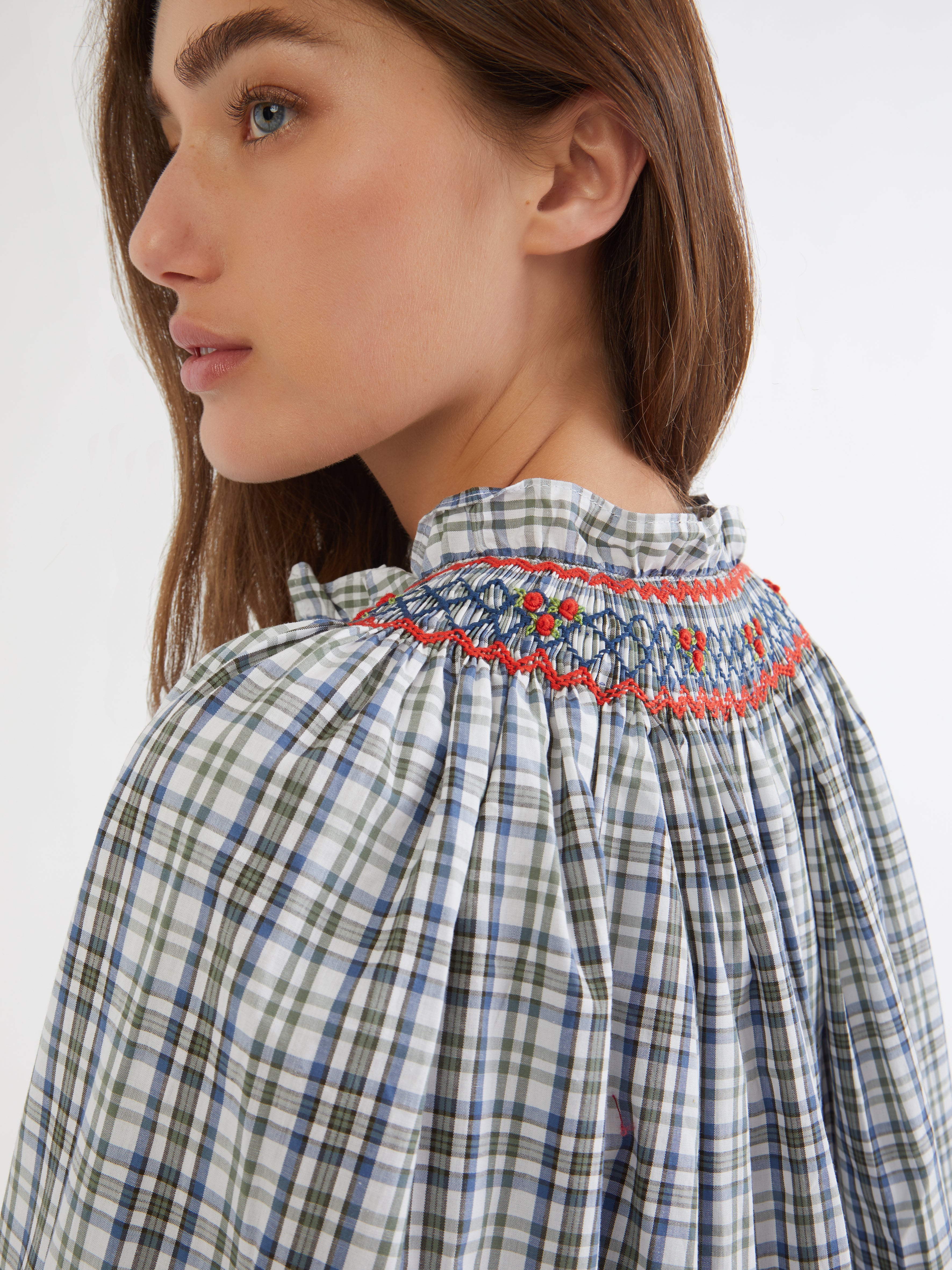 ETHICAL FASHION, CRAFTSMANSHIP, SUSTAINABLE FASHION, TRADITIONAL FASHION, ETHNIC FASHION, BOHEMIAN FASHION, MODA ETICA, MODA SOSTENIBILE, TECNICHE ARTIGIANALI, MODA TRADIZIONALE, MODA ETNICA, MADE IN MADAGASCAR, HANDMADE IN MADAGASCAR, COTTON NIGHTDRESS, COTTON NIGHTGOWN, CAMICIA DA NOTTE IN COTONE, PIGIAMA DI COTONE, COTTON PAJAMA, NIGHTWEAR, SLEEPWEAR, FASHION PAJAMA, PUNTO SMOCK, SMOKED, SMOCKED, HAND EMBROIDERED, RICAMATO A MANO, MUM AND DAUGHTER, MINE ME COLLECTION, MATCHIN WITH MUM, 