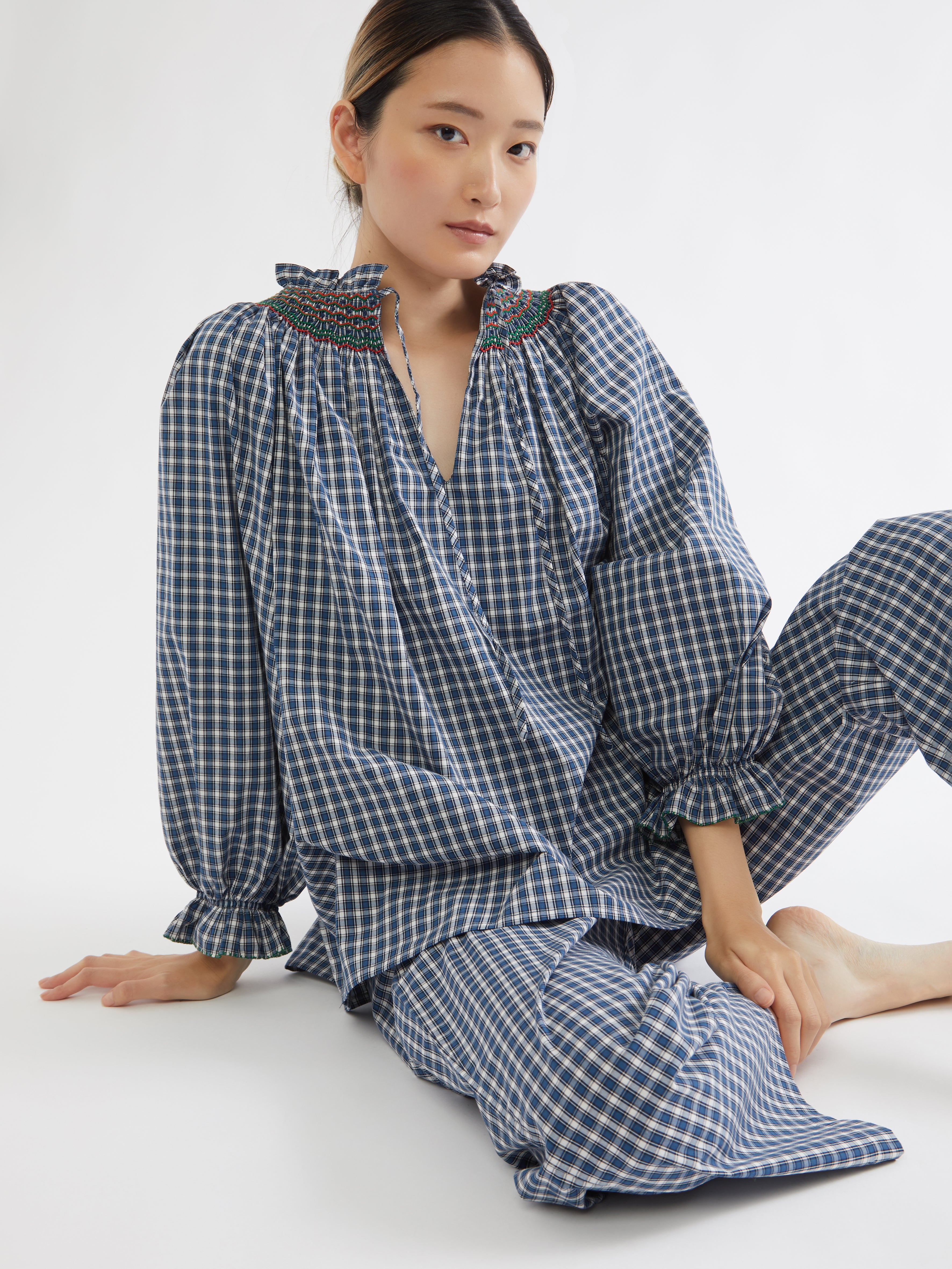 ETHICAL FASHION, CRAFTSMANSHIP, SUSTAINABLE FASHION, TRADITIONAL FASHION, ETHNIC FASHION, BOHEMIAN FASHION, MODA ETICA, MODA SOSTENIBILE, TECNICHE ARTIGIANALI, MODA TRADIZIONALE, MODA ETNICA, MADE IN MADAGASCAR, HANDMADE IN MADAGASCAR, COTTON NIGHTDRESS, COTTON NIGHTGOWN, CAMICIA DA NOTTE IN COTONE, PIGIAMA DI COTONE, COTTON PAJAMA, NIGHTWEAR, SLEEPWEAR, FASHION PAJAMA, PUNTO SMOCK, SMOKED, SMOCKED, HAND EMBROIDERED, RICAMATO A MANO, MUM AND DAUGHTER, MINE ME COLLECTION, MATCHIN WITH MUM, 