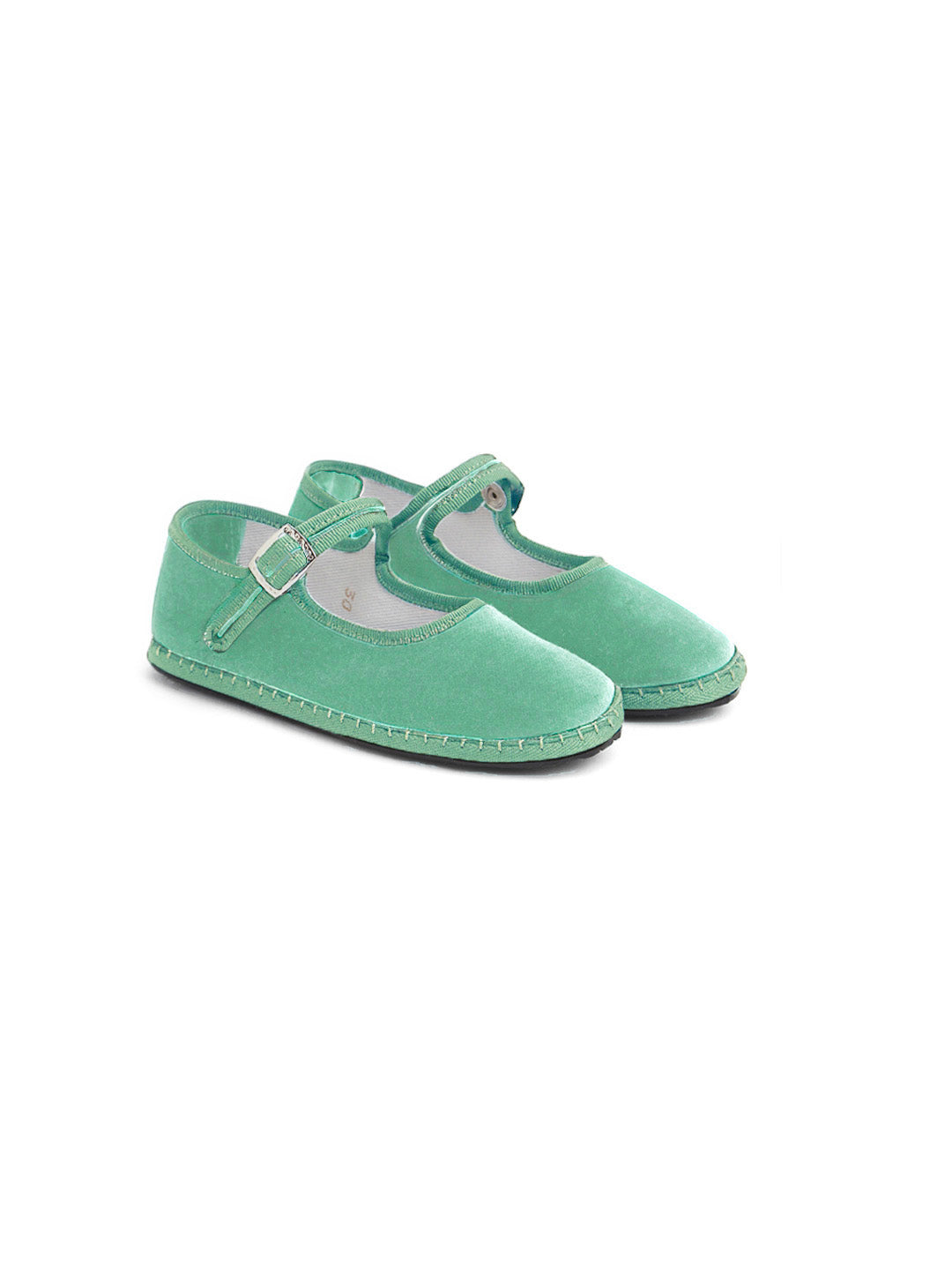 ETHICAL FASHION, CRAFTSMANSHIP, SUSTAINABLE FASHION, TRADITIONAL FASHION, TRADITIONAL ACCESSORIES, HANDMADE SHOES, HANDMADE ACCESSORIES, scarpe di velluto, velluto, fatto a mano in italia, MODA ETICA,  MODA SOSTENIBILE, MODA TRADIZIONALE, accessori tradizionali, scarpe fatto a mano, accessori fatti a mano, scarpe tradizionali, strap shoes, mary jane, strap friulane, friulane, friulane da bambino, kids friulane, kids shoes, scarpe da bambino