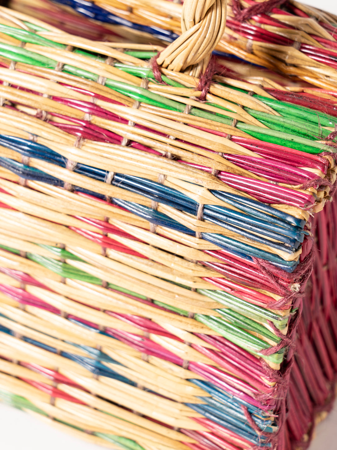 STRAW BASKET, STRAW REED BASKET, BEACH BAG, SUMMER BASKET, HANDMADE, ADE IN PORTUGAL, PORTUGUESE BASKET, HANDCRAFTED, CESTO DI PAGLIA, CESTA DA SPIAGGIA, BORSA DA SPIAGGIA, CESTO PORTOGHESE, FATTO A MANO, CESTA TRADIZIONALE, MODA TRADIZIONALE, MODA ETICA, 