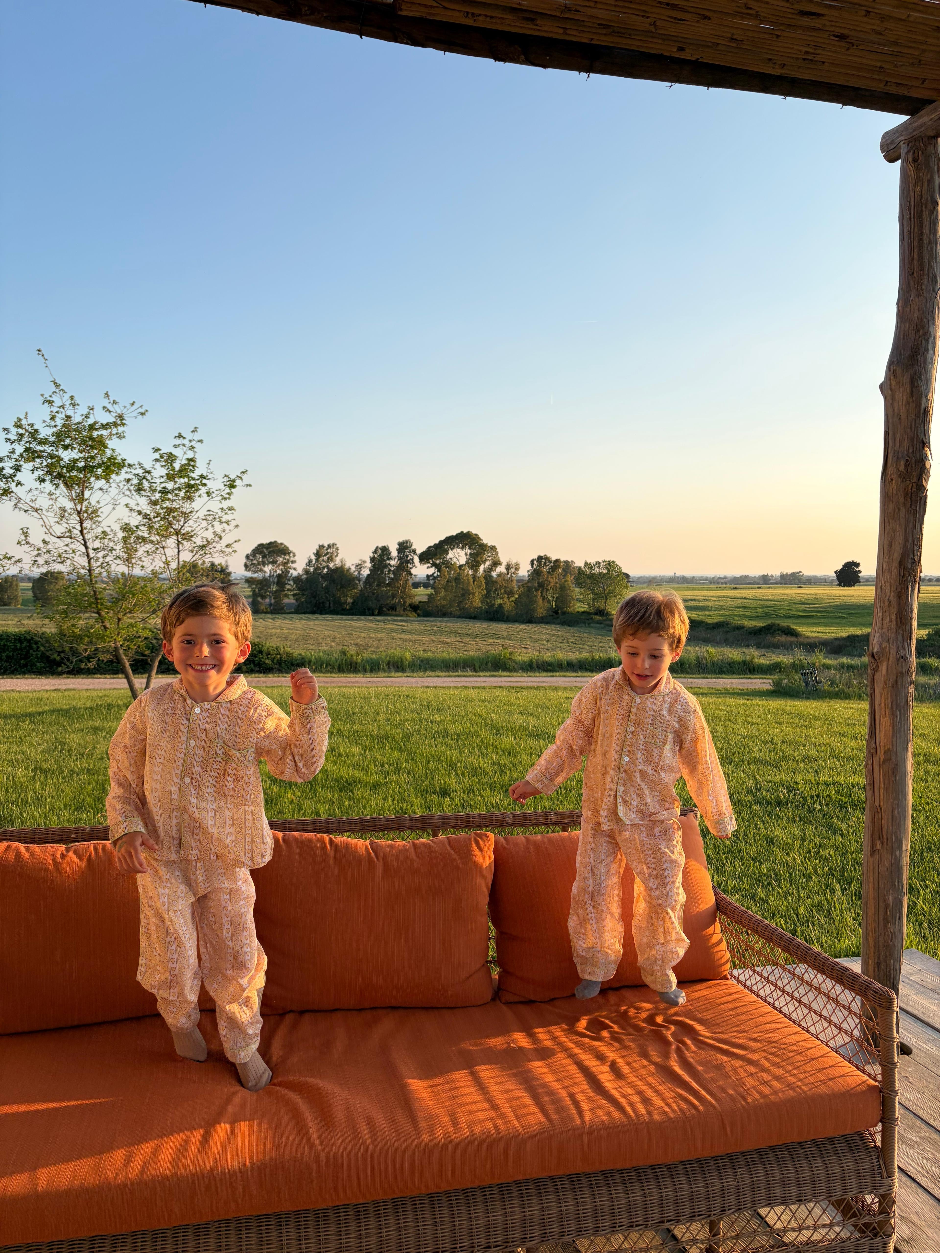 ETHICAL FASHION, CRAFTSMANSHIP, SUSTAINABLE FASHION, TRADITIONAL FASHION, ETHNIC FASHION, BOHEMIAN FASHION, MODA ETICA, MODA SOSTENIBILE, TECNICHE ARTIGIANALI, MODA TRADIZIONALE, MODA ETNICA, MADE IN INDIA, HANDMADE IN INDIA, BLOCK PRINT, PIGIAMA DI COTONE, COTTON PAJAMA, NIGHTWEAR, SLEEPWEAR, FASHION PAJAMA, ETNIC PRINTS, STAMPE INDIANE, STAMPE ETNICHE, MINI ME, MATCH WITH MUM