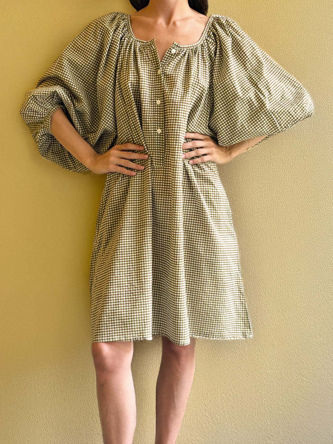 Ethical fashion, craftsmanship, sustainable fashion, traditional fashion, ethnic fashion, moda etica, moda sostenibile, tecniche artigianali, moda tradizionale, moda etnica, fatto a mano, handmade, kaftano, kaftan, beachwear, moda di spiaggia, summer wear, bohemian style, boho styile, stile bohemio, stile boho, resort wear, india, moda indiana, indian fashion, hand dye, tie dye, colorful kaftan, silk kaftan, beach style, hand printed