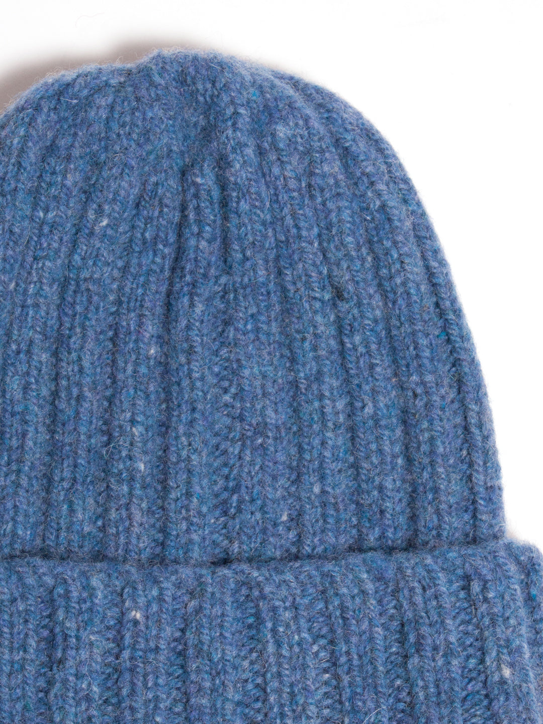  Shetland Islands, sheep wool,  swShetland wool, hand knitted, wool HAT, wool cardigan, english knitting, traditional knitting, traditional sweater, ETHICAL FASHION, CRAFTSMANSHIP, SUSTAINABLE FASHION, TRADITIONAL FASHION, golf Fair Isle, golf tradizionale, maglione tradizionale, maglione Fair Isle, lana, maglione in lana, maglione shetland, golf shetland, MODA ETICA,  MODA SOSTENIBILE, MODA TRADIZIONALE, golf inglese, golf di shetland, BEANIE, HAT, CAP, CAPPELLINO DI LANA, CAPPELLO, CUFFIA DI LANA