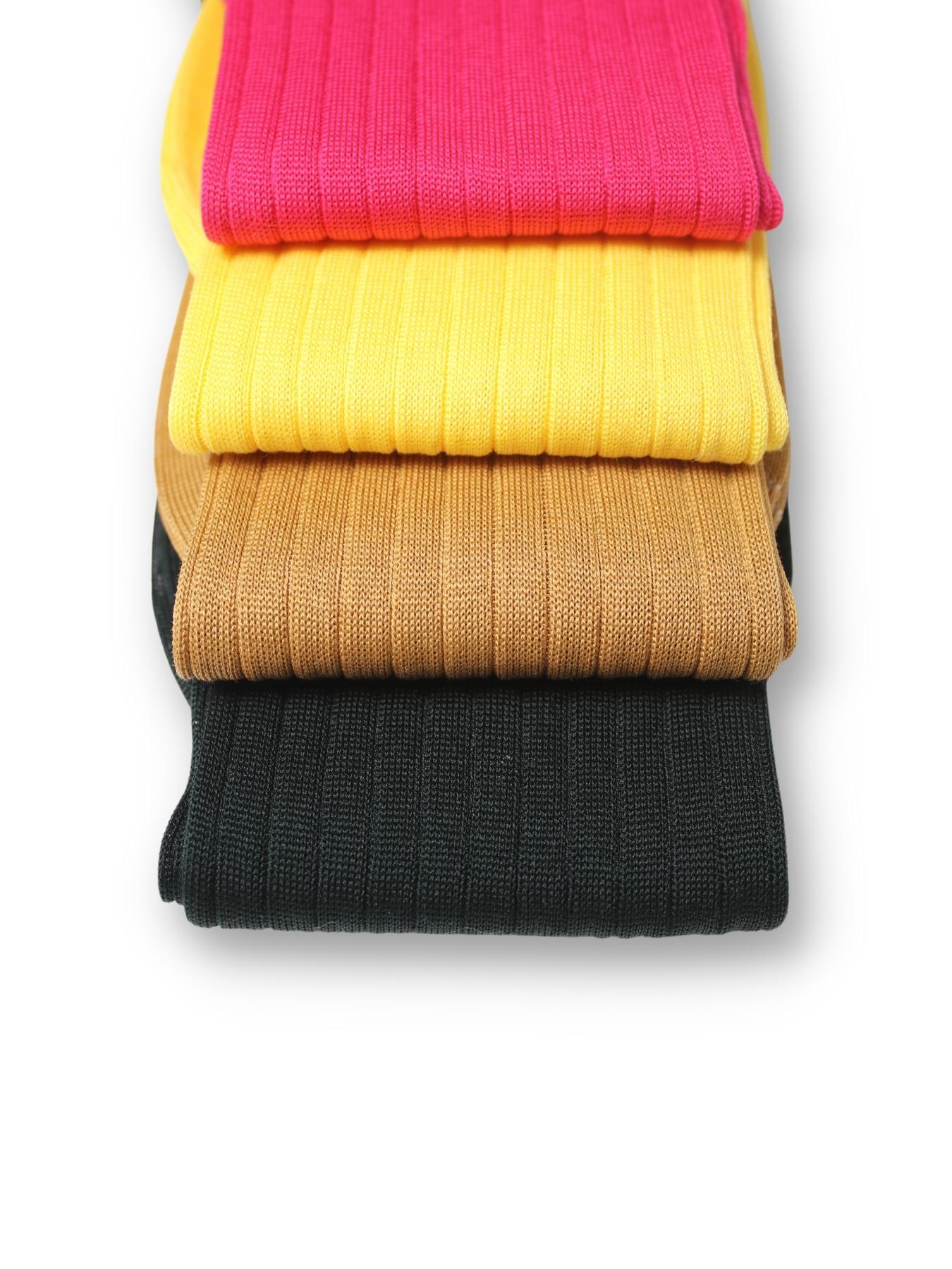 socks, cotton socks, high-knee socks, made in italy, handmade, artigianally made, fatto a mano, calzettoni invernali, winter cotton, calze di cotone, calze di cachemire, cachemire socks, cashmire socks, filo di scozia, filoscozia 100% cotone, calzettoni colorati, calzettoni leggeri, calzettoni alti